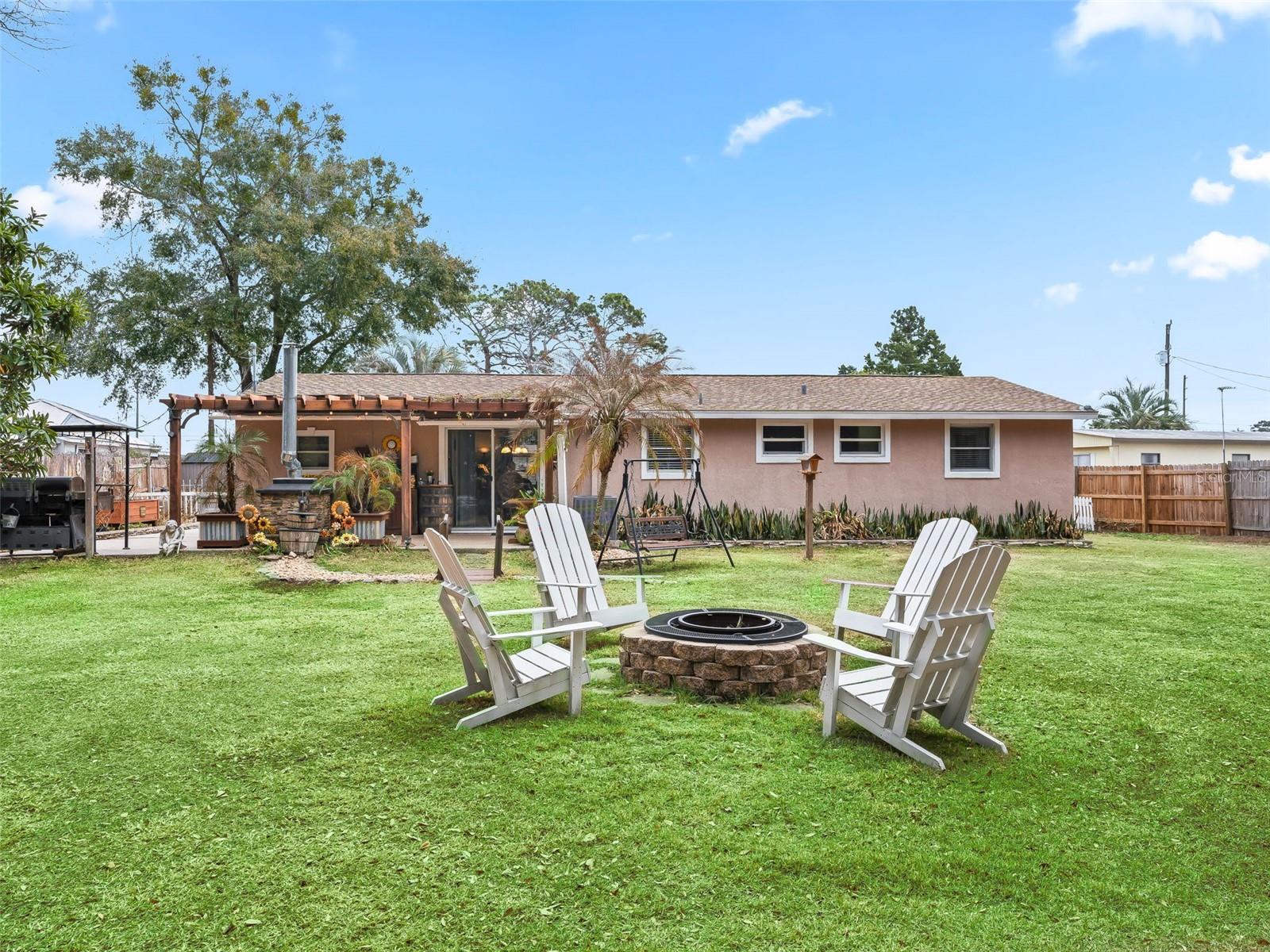 Image 24 of 38 For 1424 Us 301  