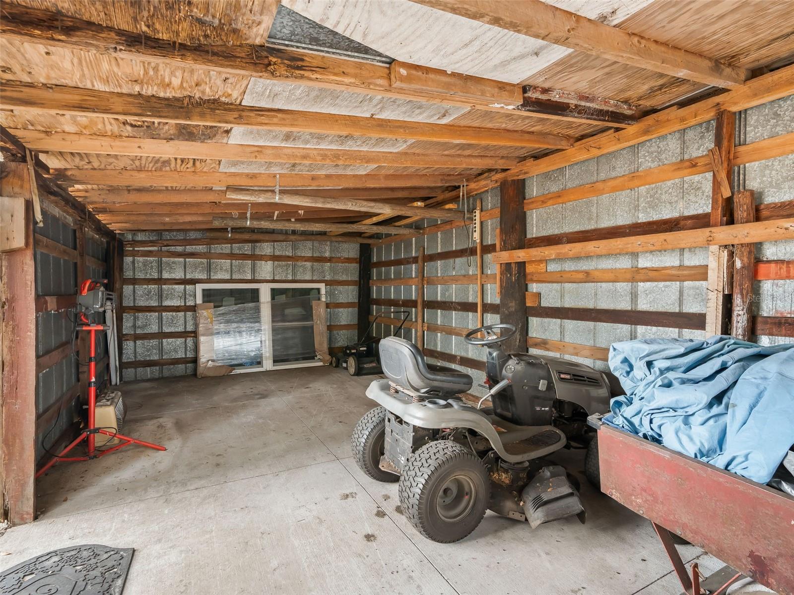 Image 27 of 38 For 1424 Us 301  