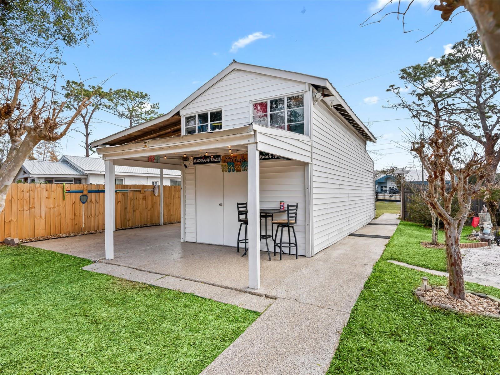 Image 34 of 38 For 1424 Us 301  