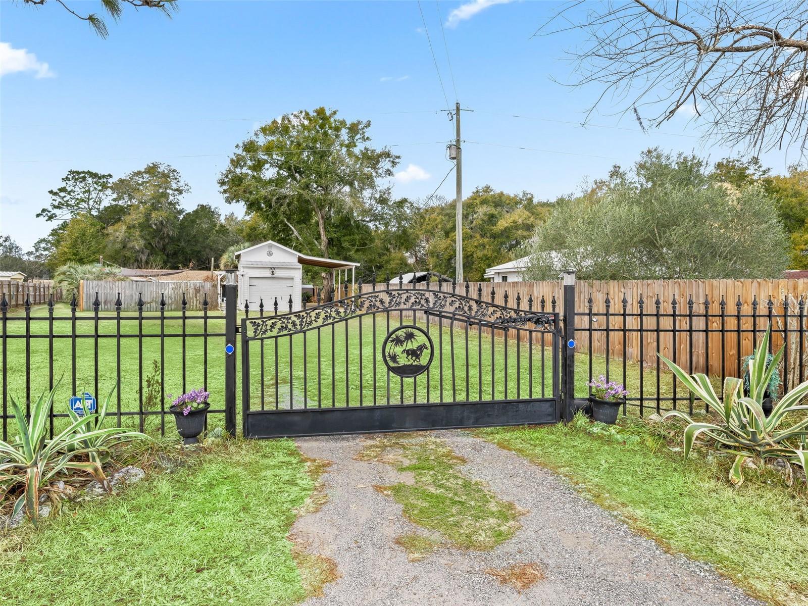 Image 36 of 38 For 1424 Us 301  