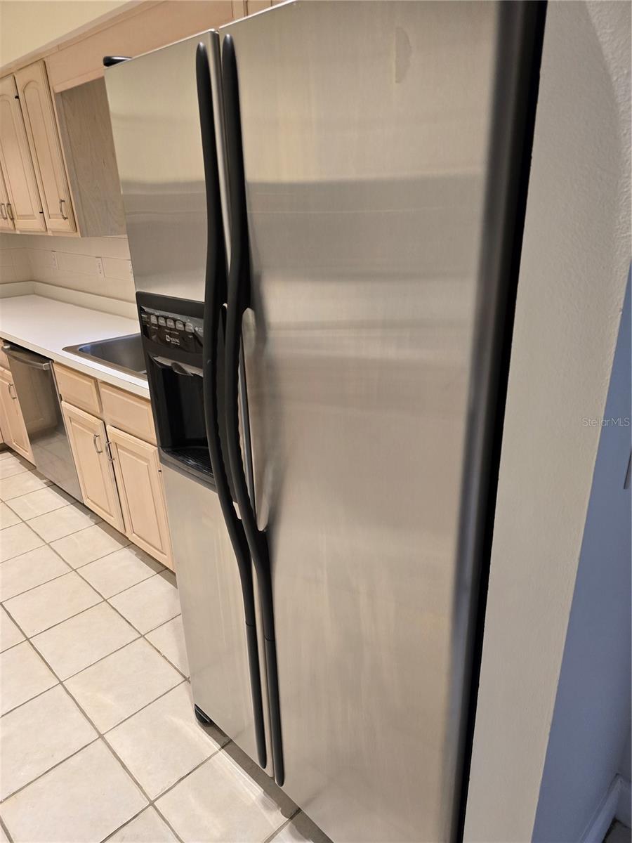 Image 10 of 18 For 8701 Village Green Boulevard