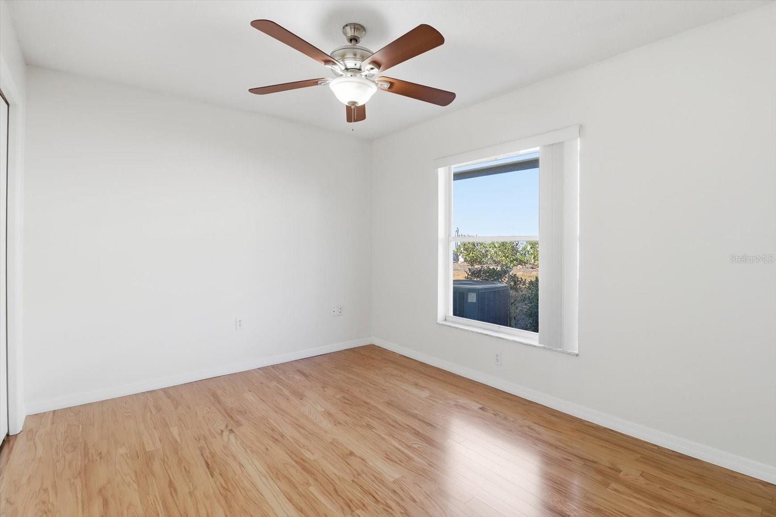 Image 23 of 28 For 2857 Churchill