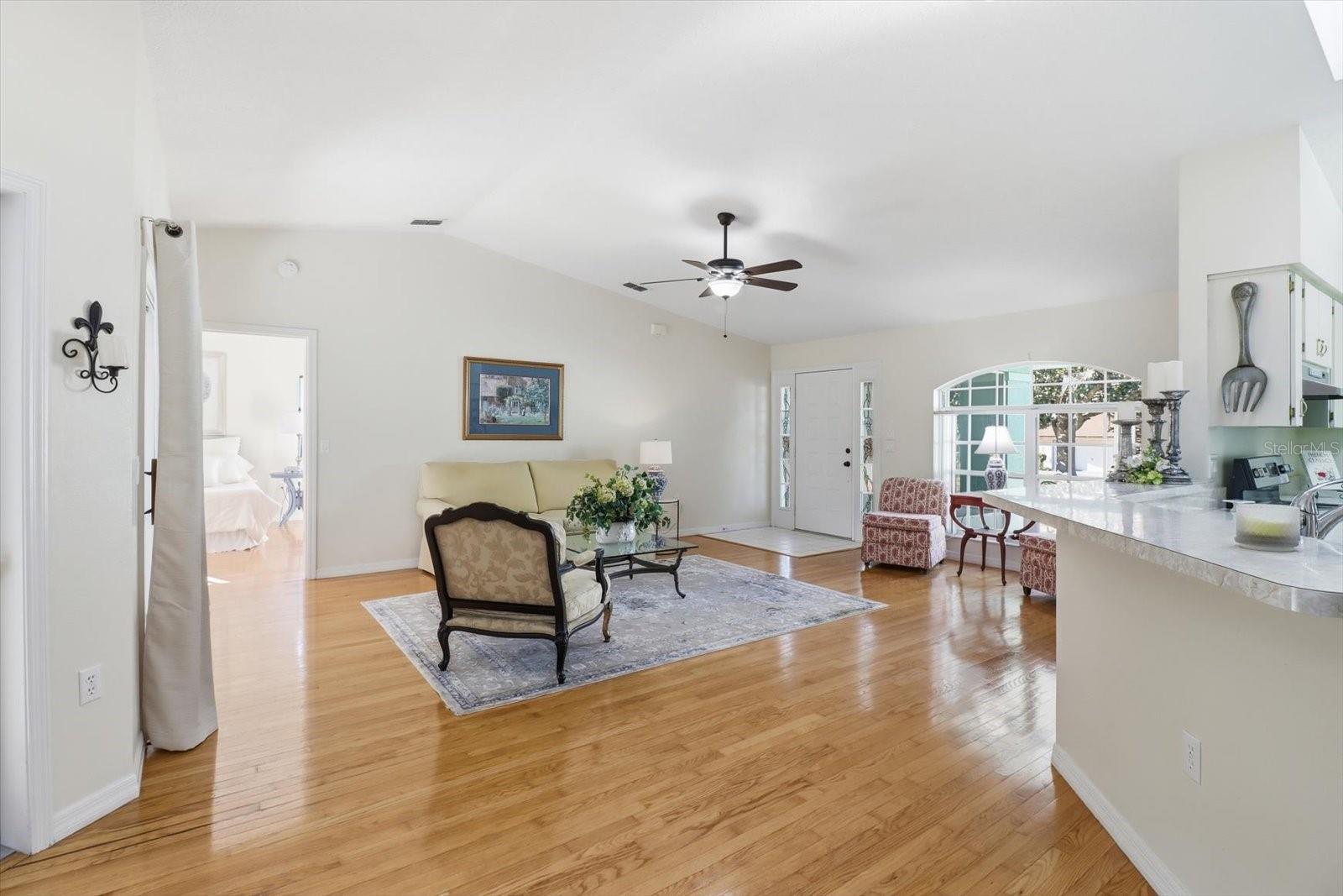 Image 9 of 28 For 2857 Churchill