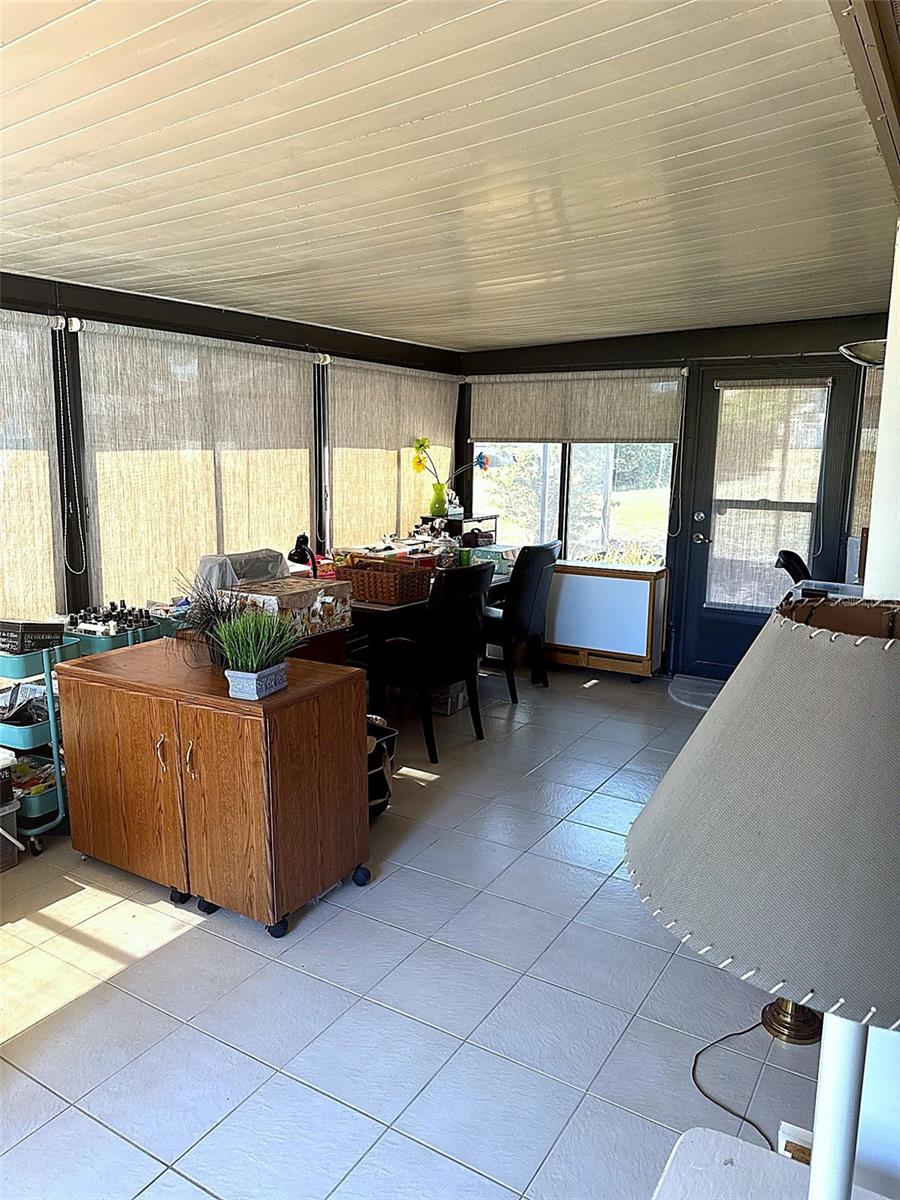 Image 11 of 17 For 3068 Dorchester Drive