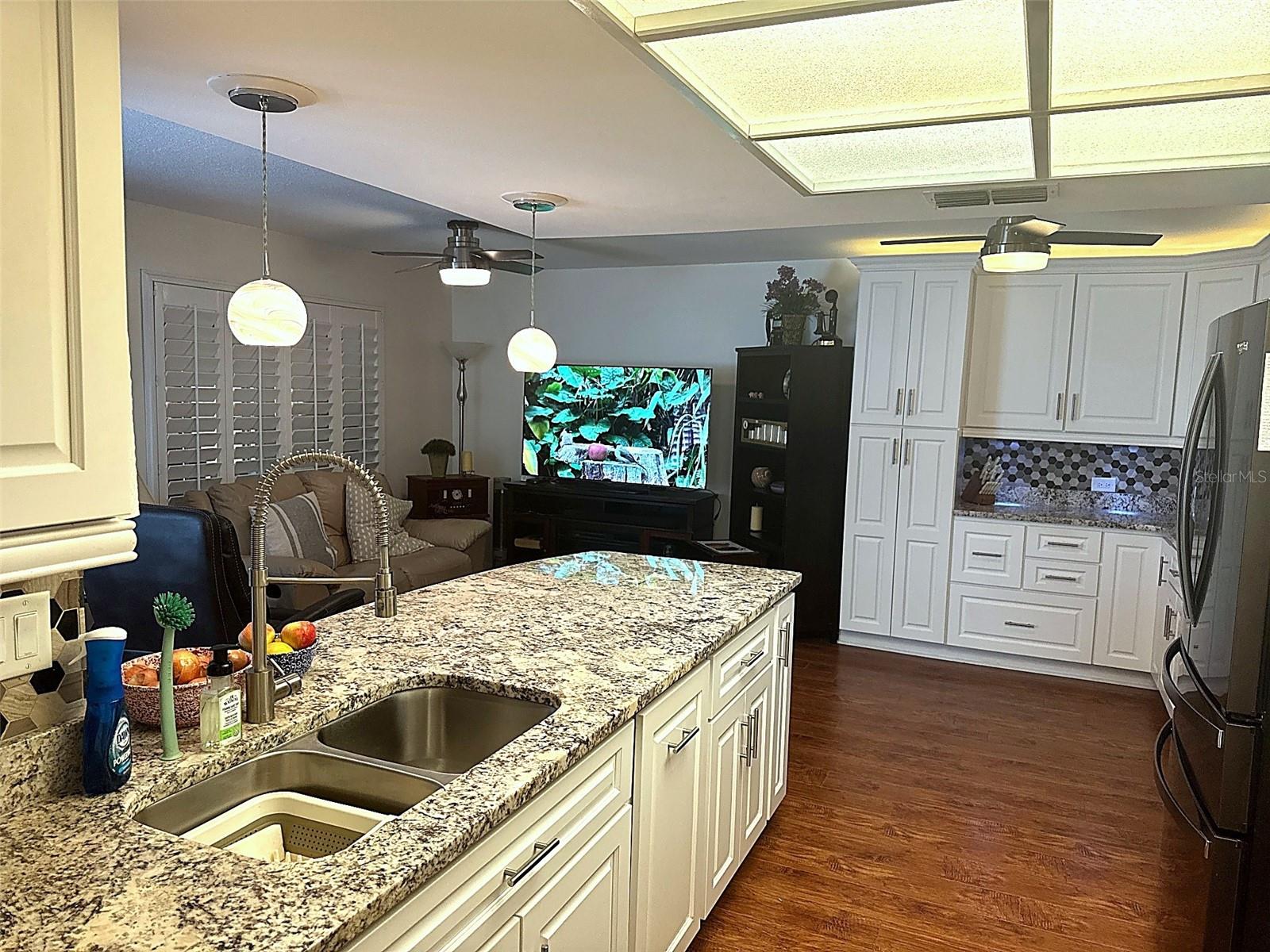 Image 5 of 17 For 3068 Dorchester Drive