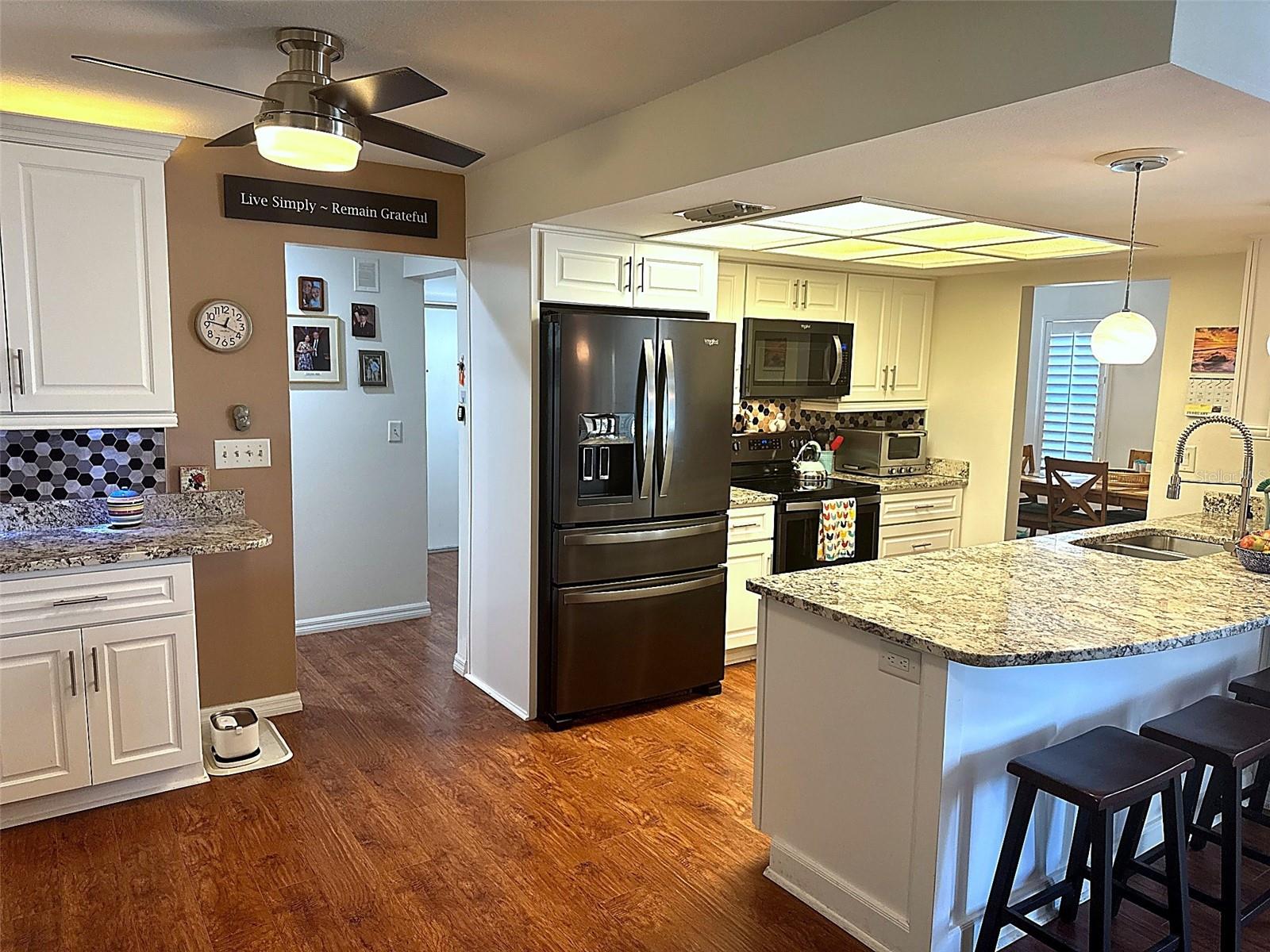 Image 8 of 17 For 3068 Dorchester Drive