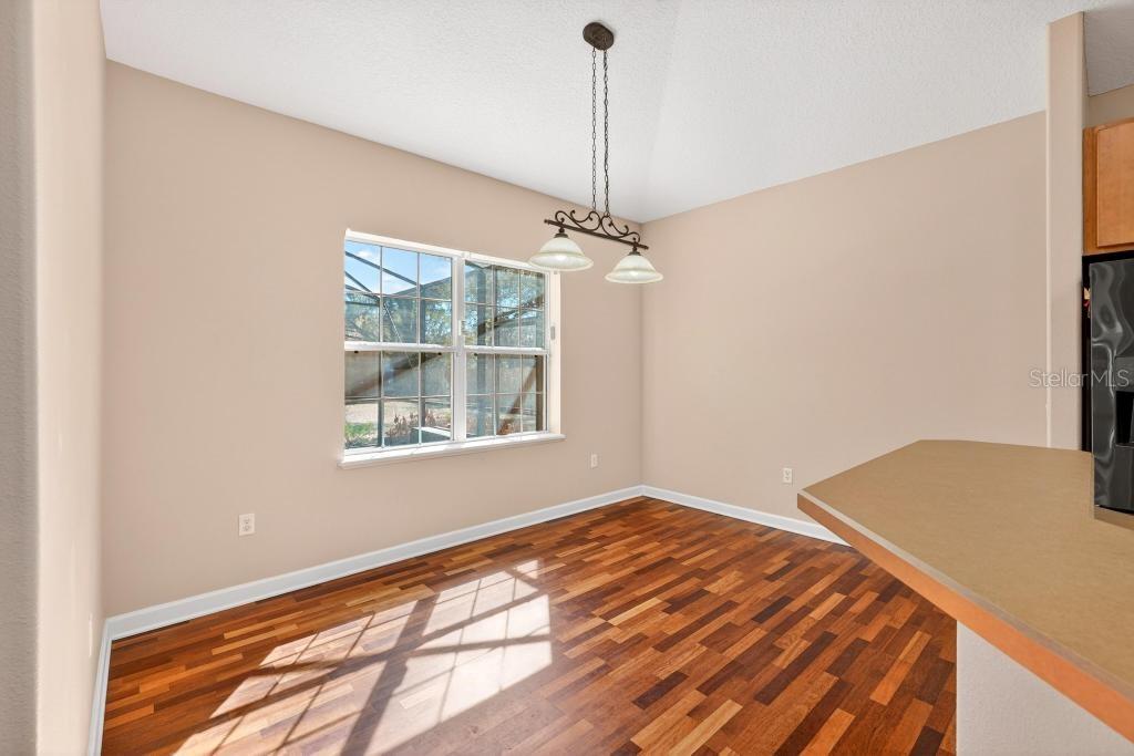 Image 19 of 63 For 260 Cassady Street