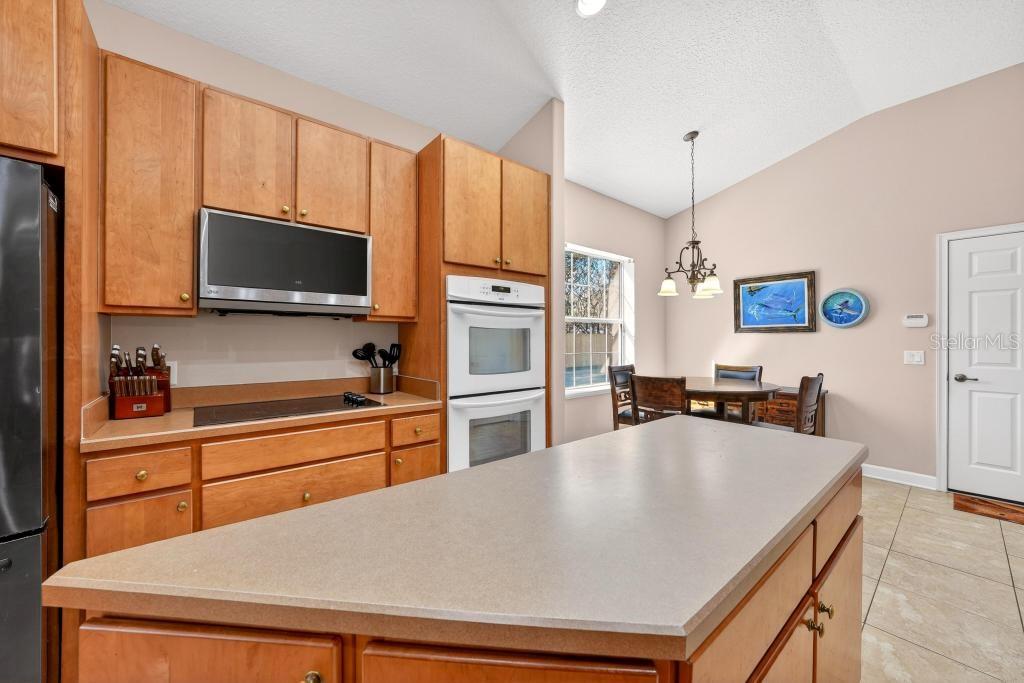 Image 25 of 63 For 260 Cassady Street