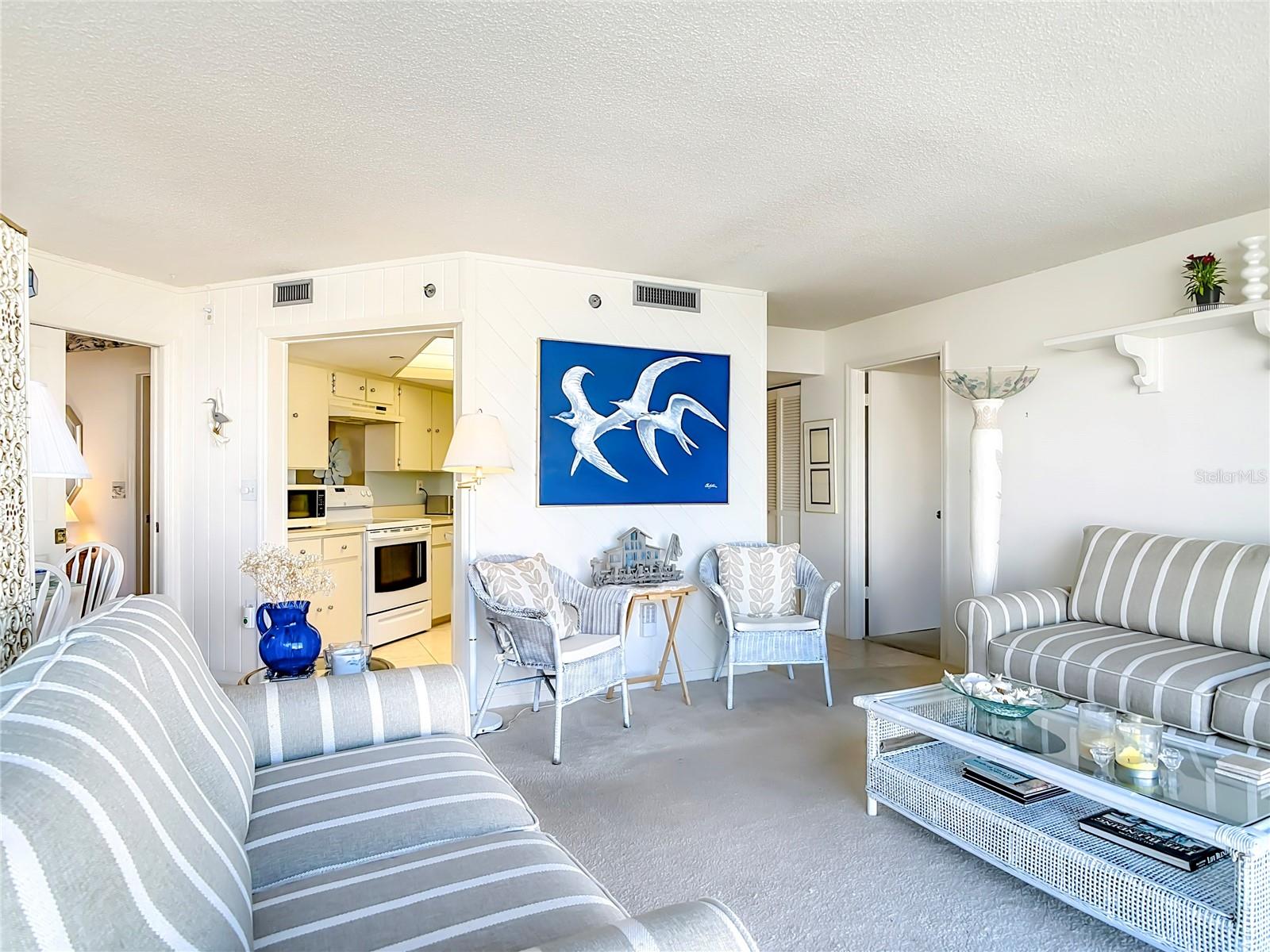 Image 18 of 39 For 1 Oceans West Blvd  6a4