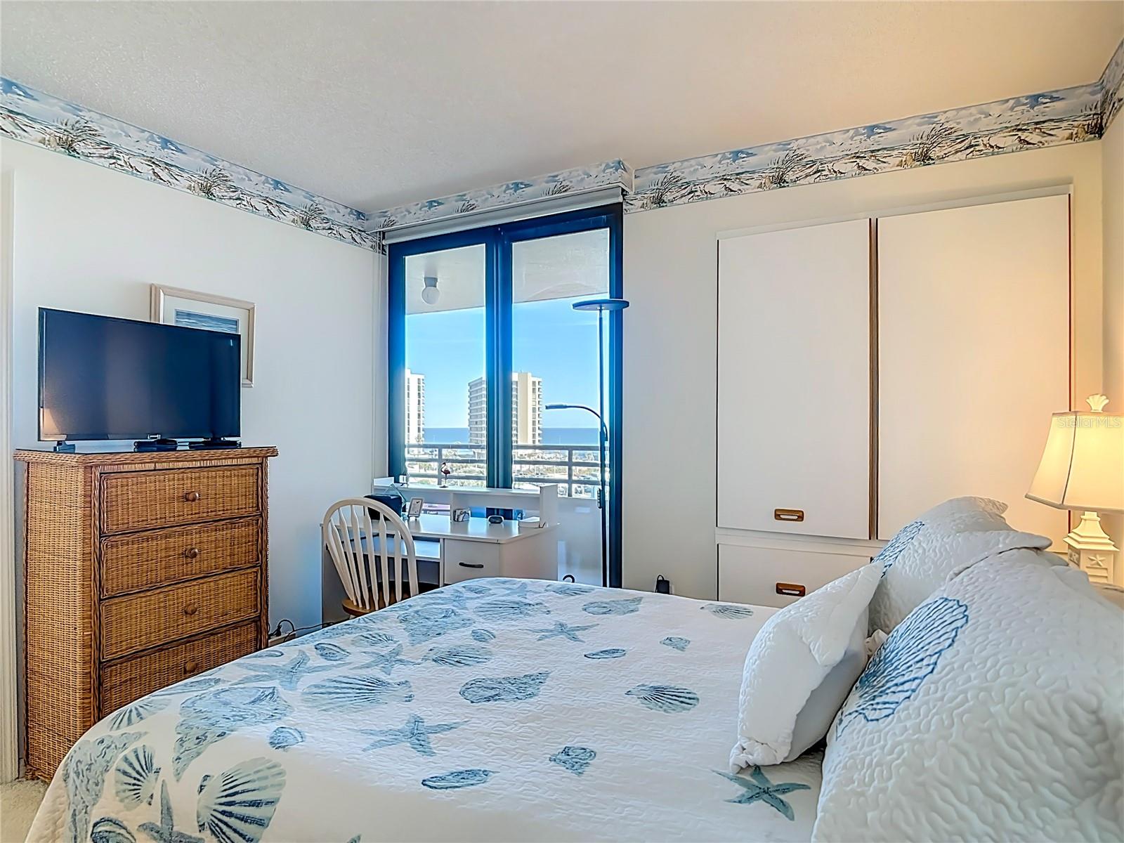 Image 23 of 39 For 1 Oceans West Blvd  6a4