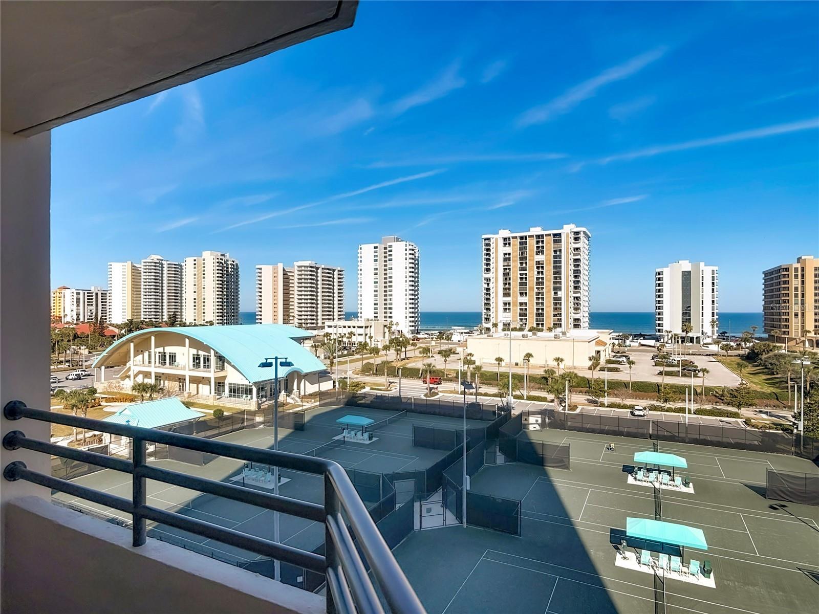 Image 28 of 39 For 1 Oceans West Blvd  6a4