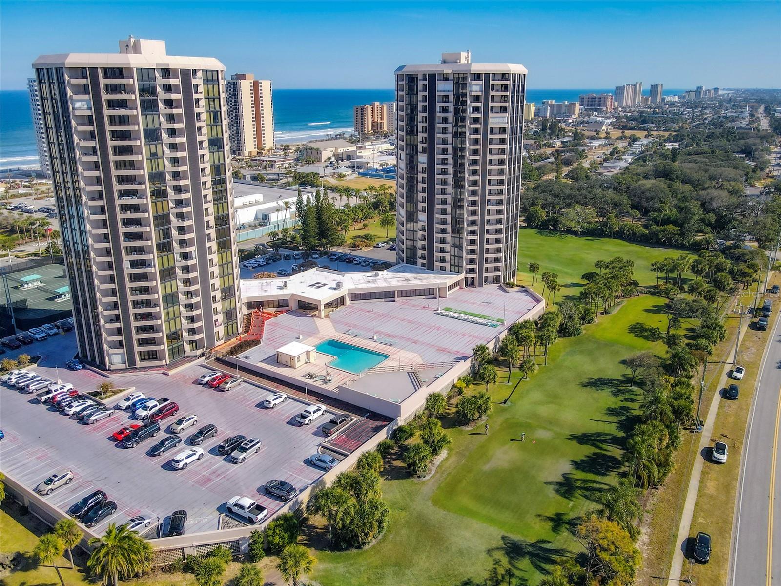 Image 37 of 39 For 1 Oceans West Blvd  6a4