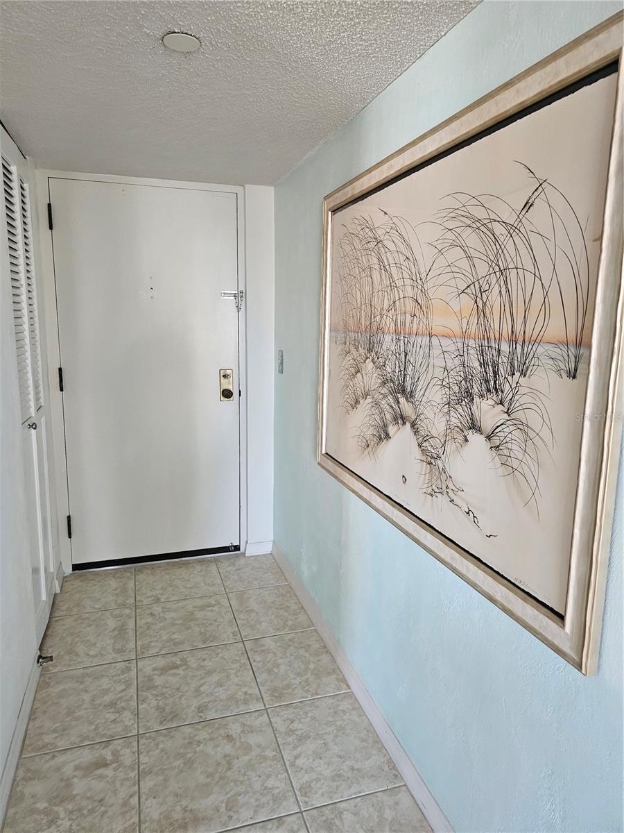 Image 6 of 39 For 1 Oceans West Blvd  6a4