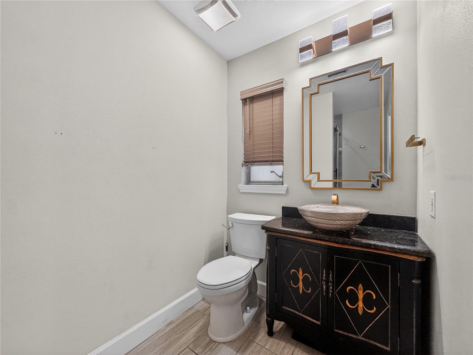 Image 19 of 43 For 2304 Country Club Road