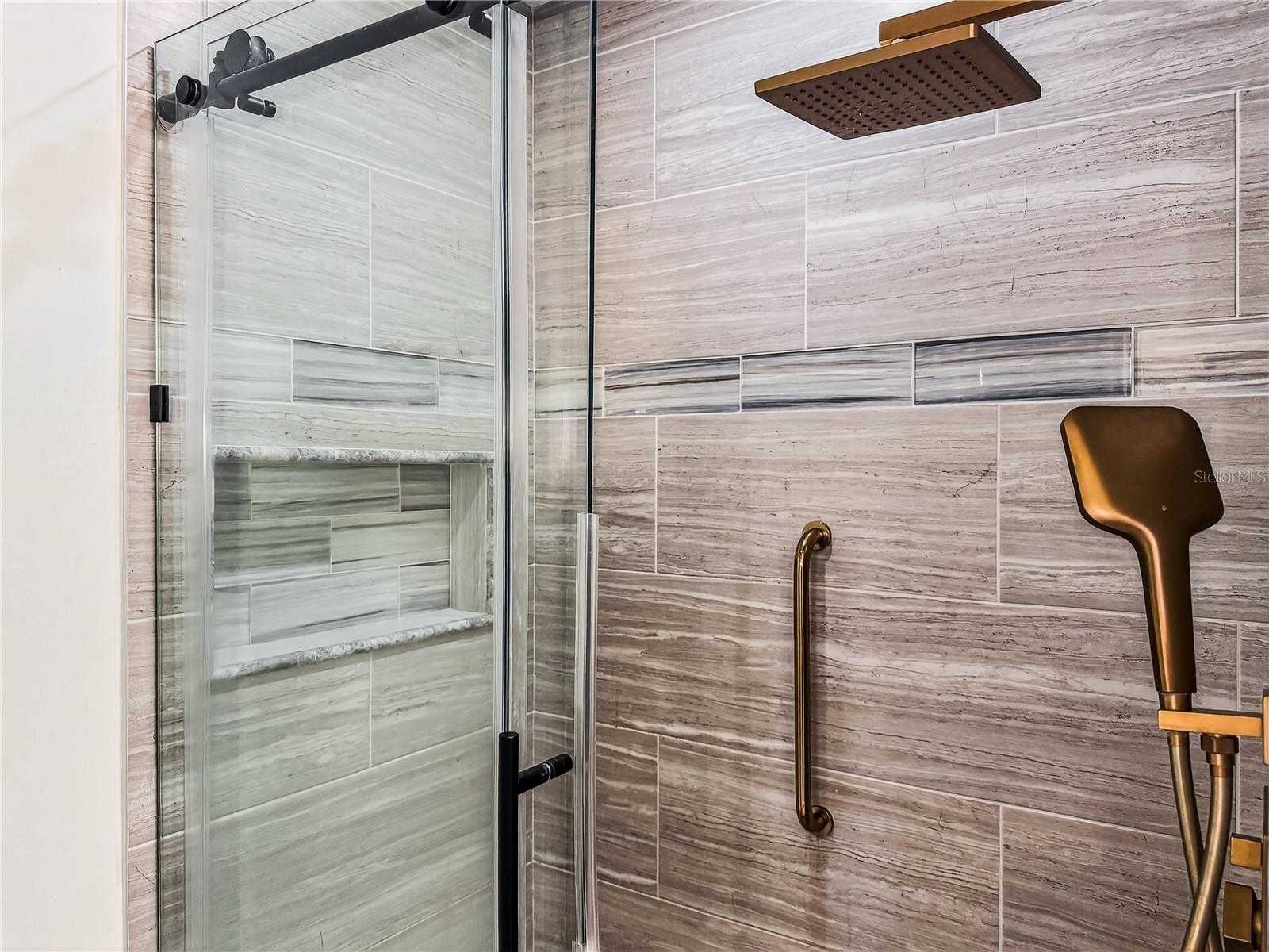 Image 20 of 43 For 2304 Country Club Road