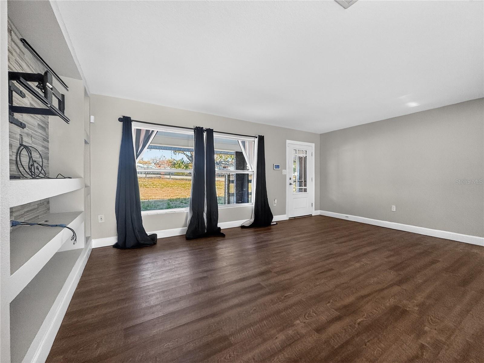 Image 7 of 43 For 2304 Country Club Road