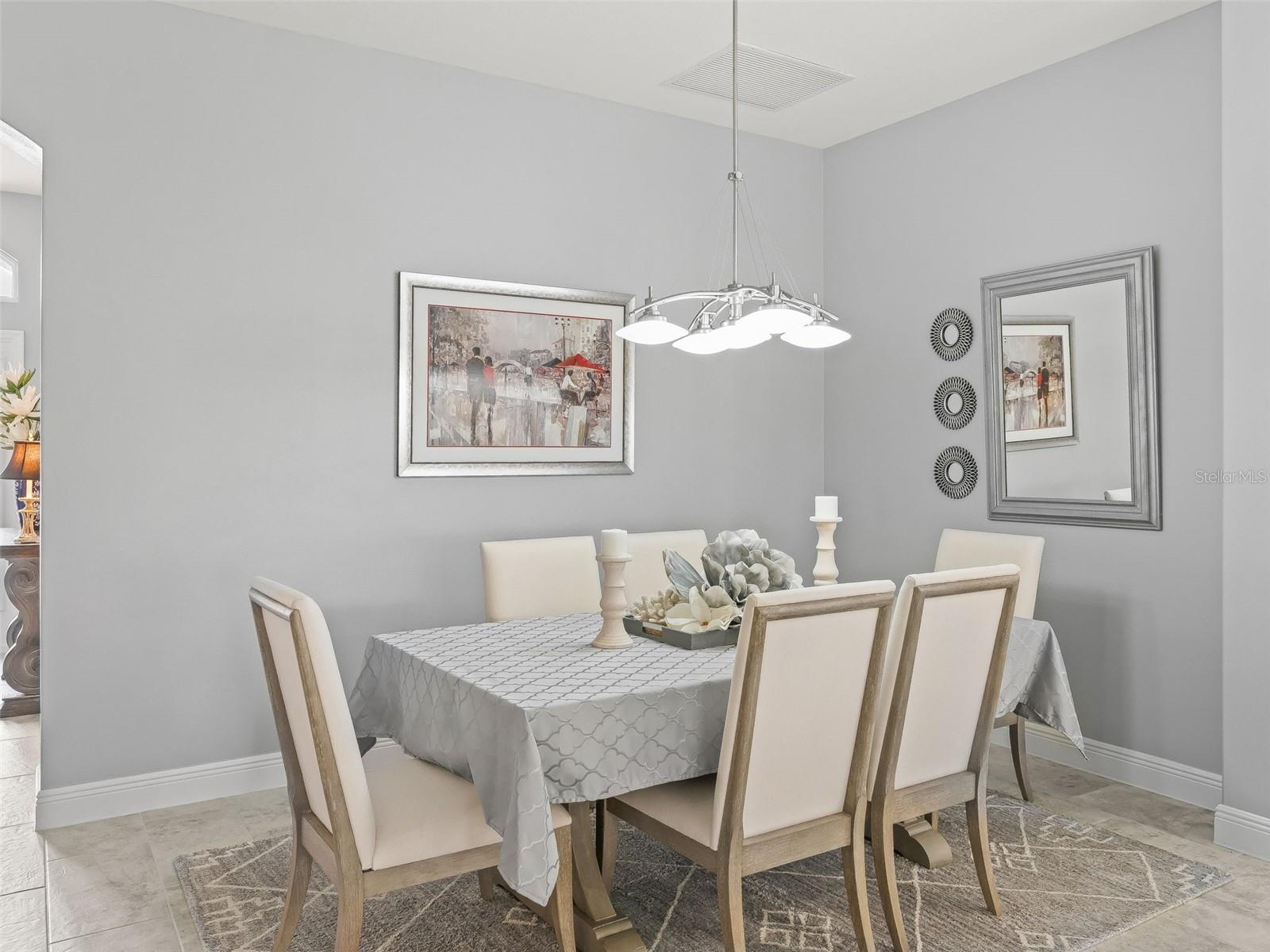 Image 14 of 68 For 670 Woodbridge Way