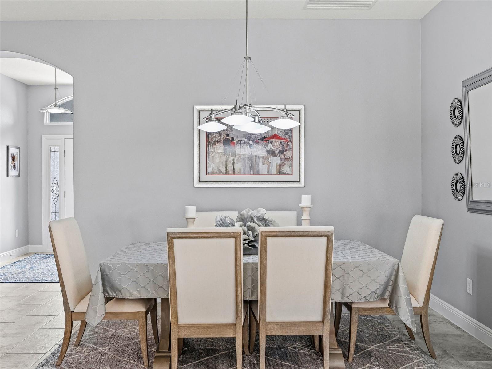 Image 15 of 68 For 670 Woodbridge Way