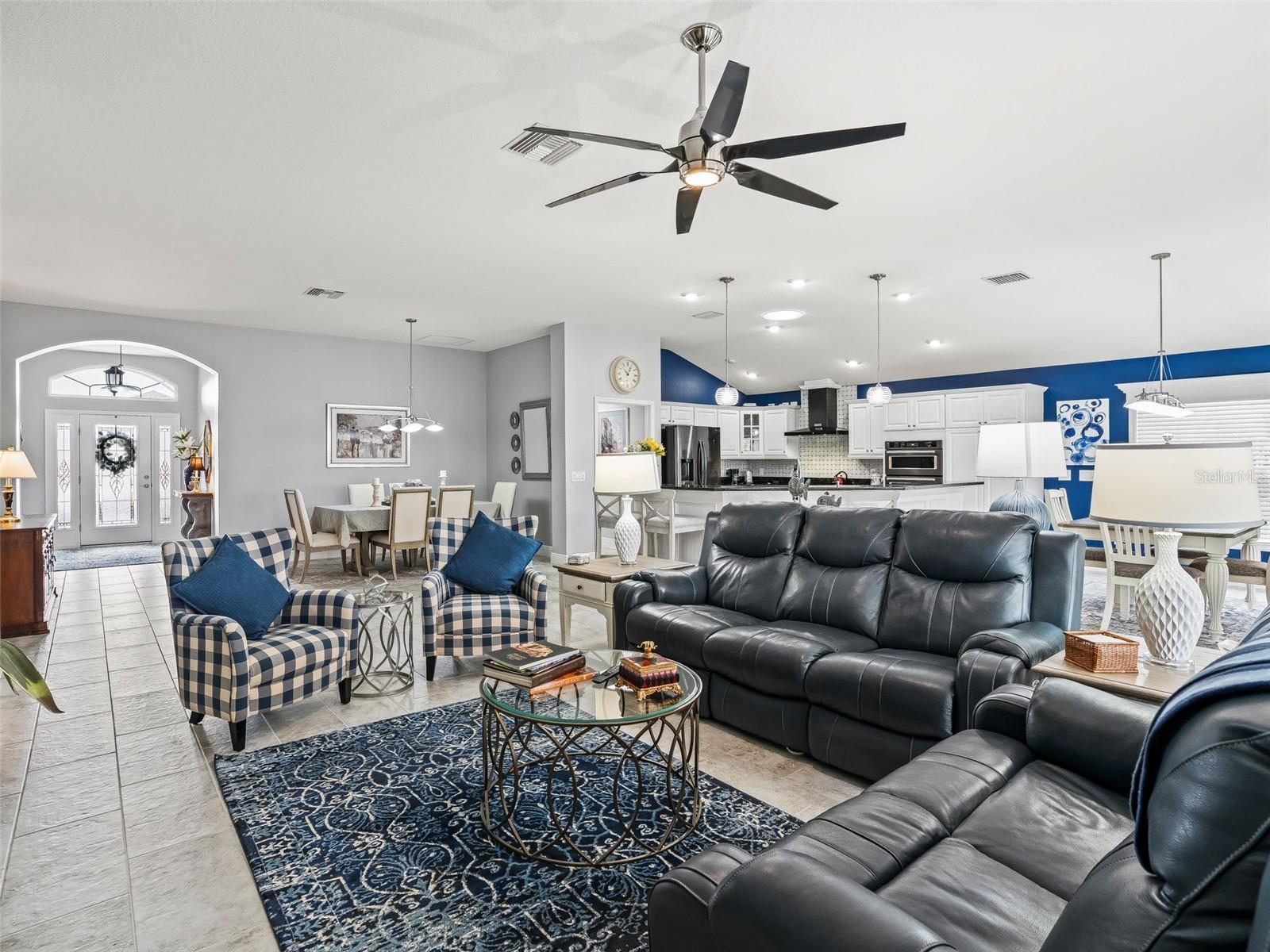 Image 21 of 68 For 670 Woodbridge Way