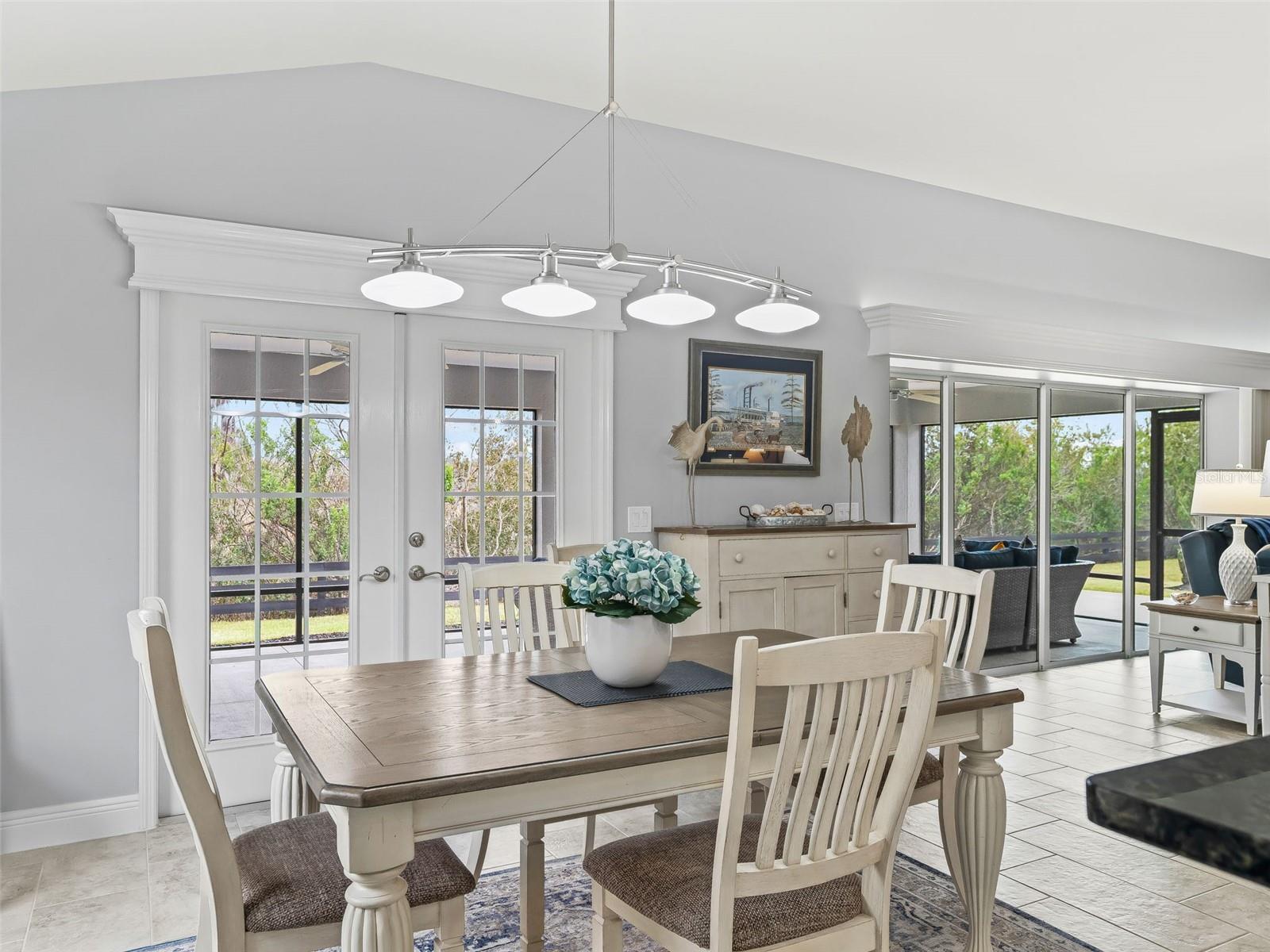 Image 24 of 68 For 670 Woodbridge Way