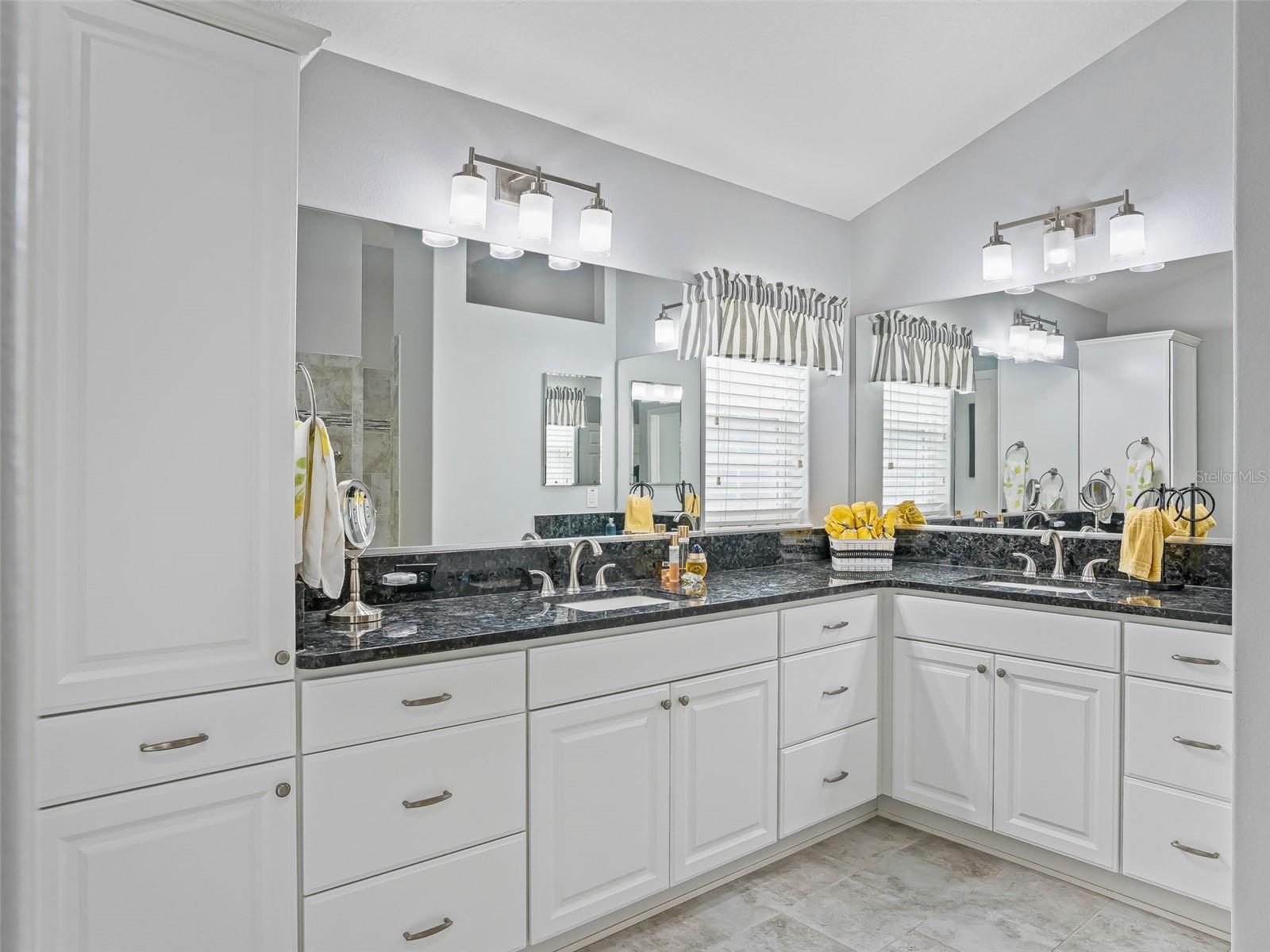 Image 36 of 68 For 670 Woodbridge Way