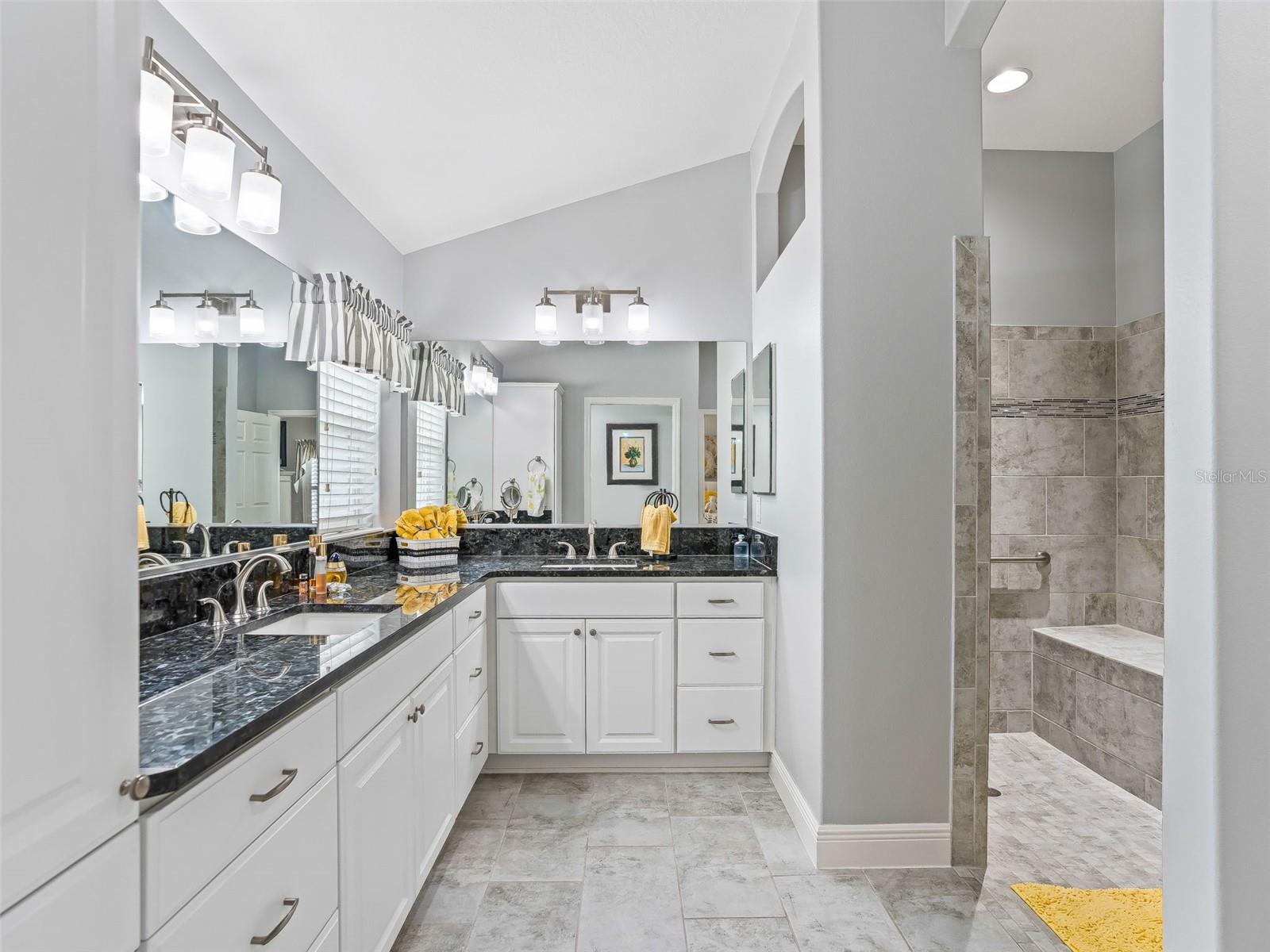 Image 37 of 68 For 670 Woodbridge Way