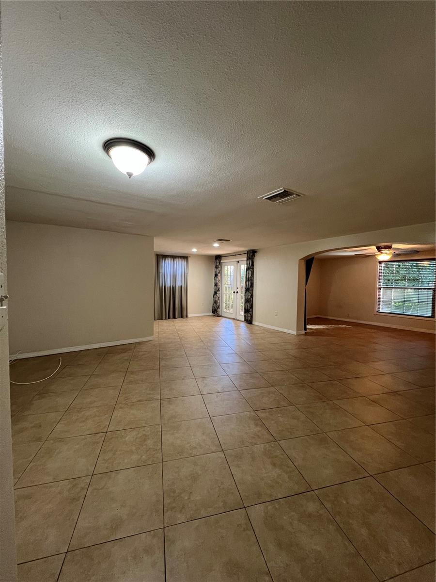 Image 8 of 15 For 3140 Bahia Avenue