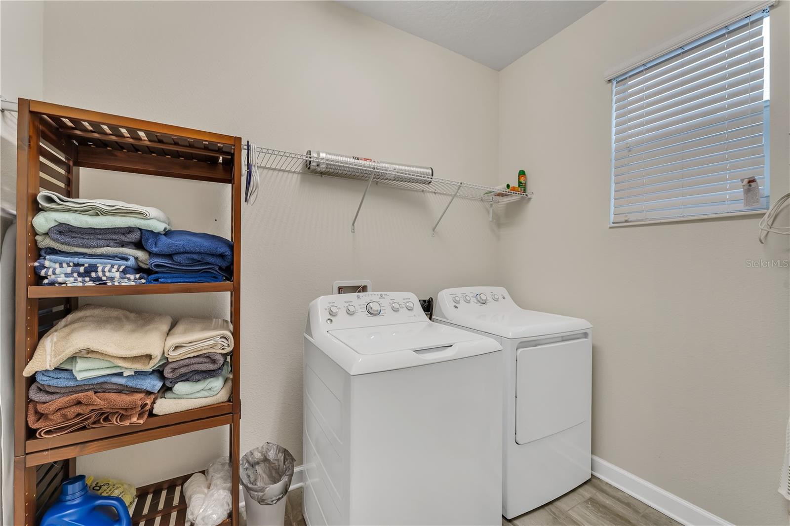 Image 19 of 51 For 1592 Flange Drive