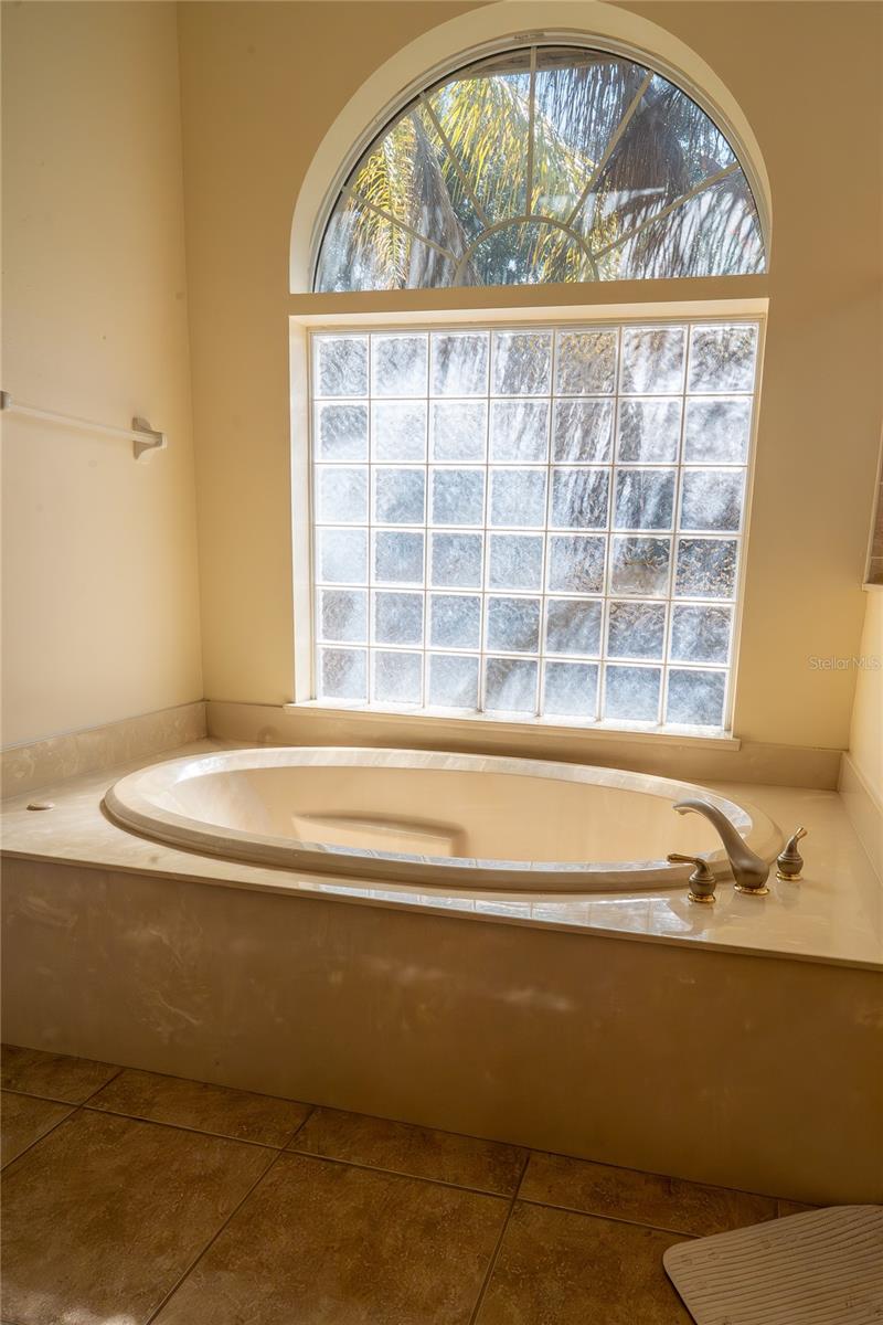 Image 23 of 59 For 10625 Bronson Road