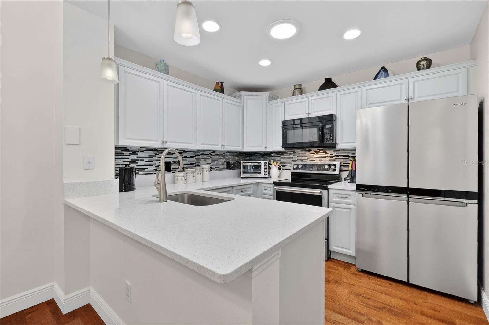 Image 8 of 40 For 1863 Country Club Boulevard