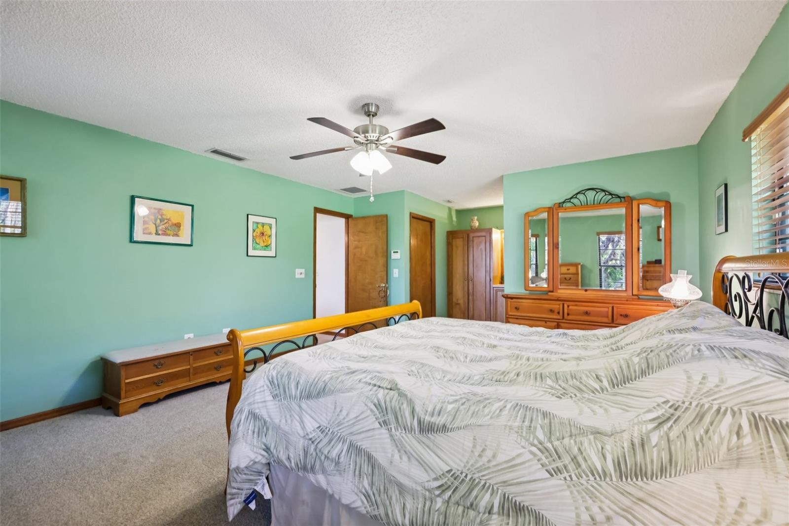 Image 27 of 43 For 29205 Old Mill E