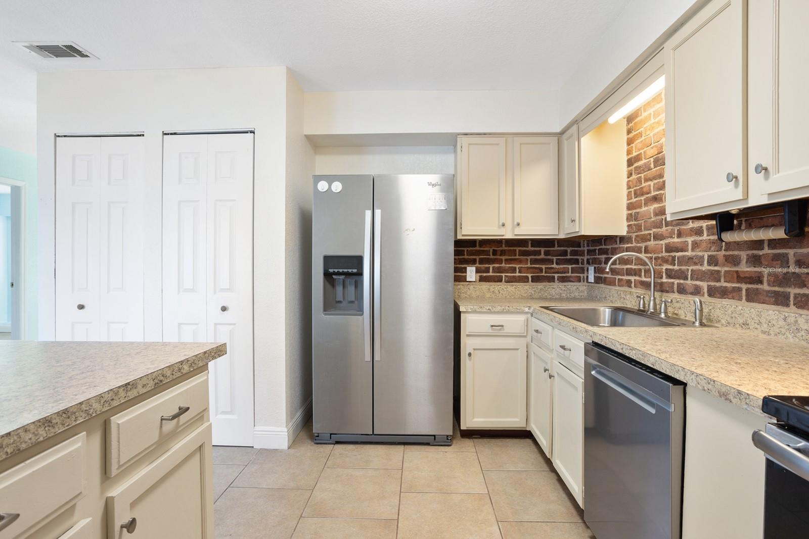 Image 12 of 46 For 301 Magnolia Way