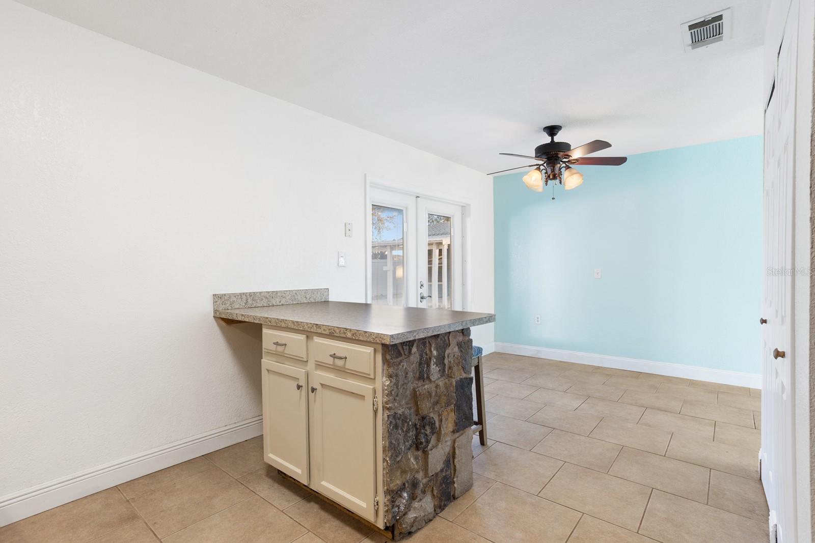 Image 13 of 46 For 301 Magnolia Way