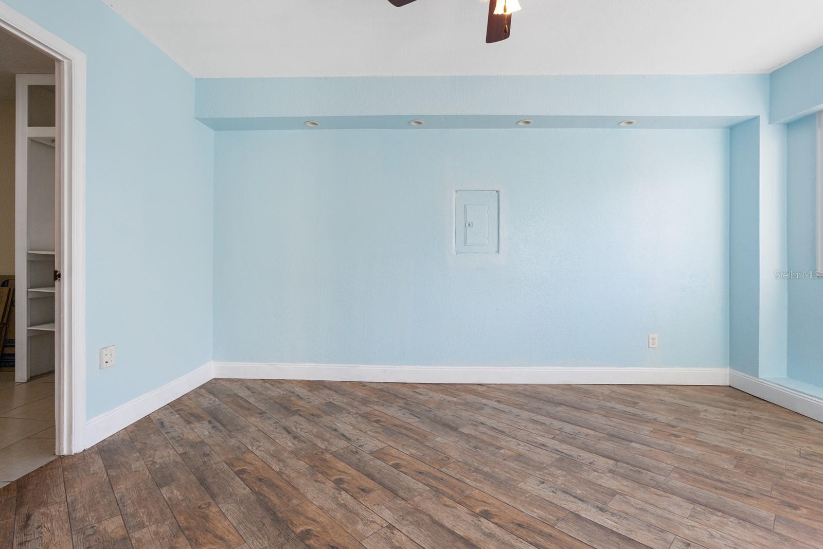 Image 17 of 46 For 301 Magnolia Way