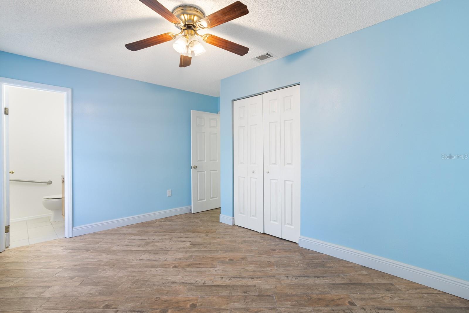 Image 18 of 46 For 301 Magnolia Way