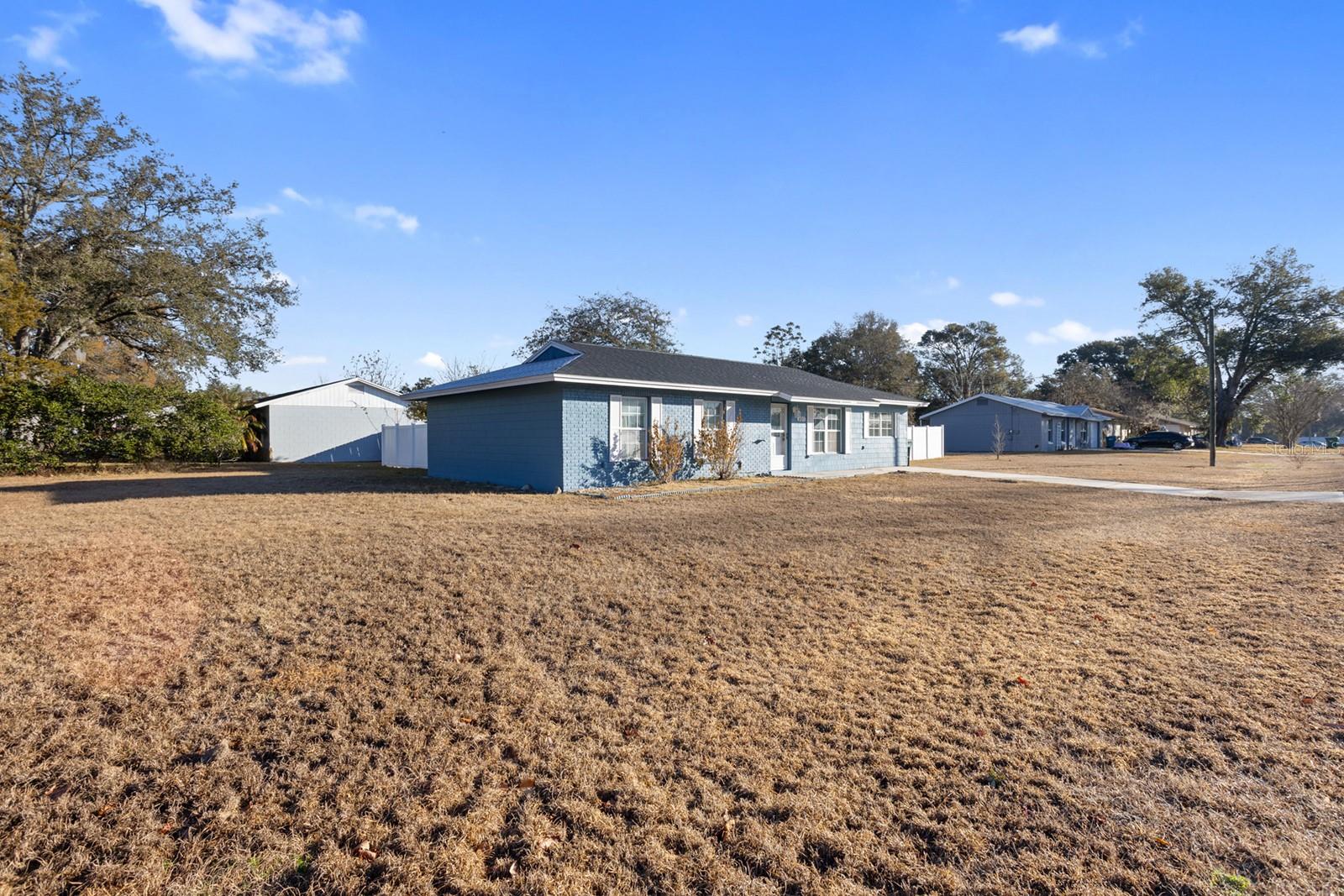 Image 3 of 46 For 301 Magnolia Way