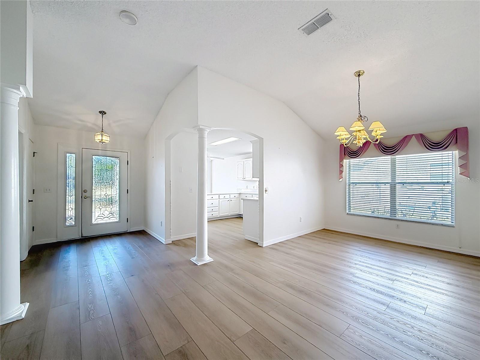 Image 11 of 36 For 1109 Saldivar Road