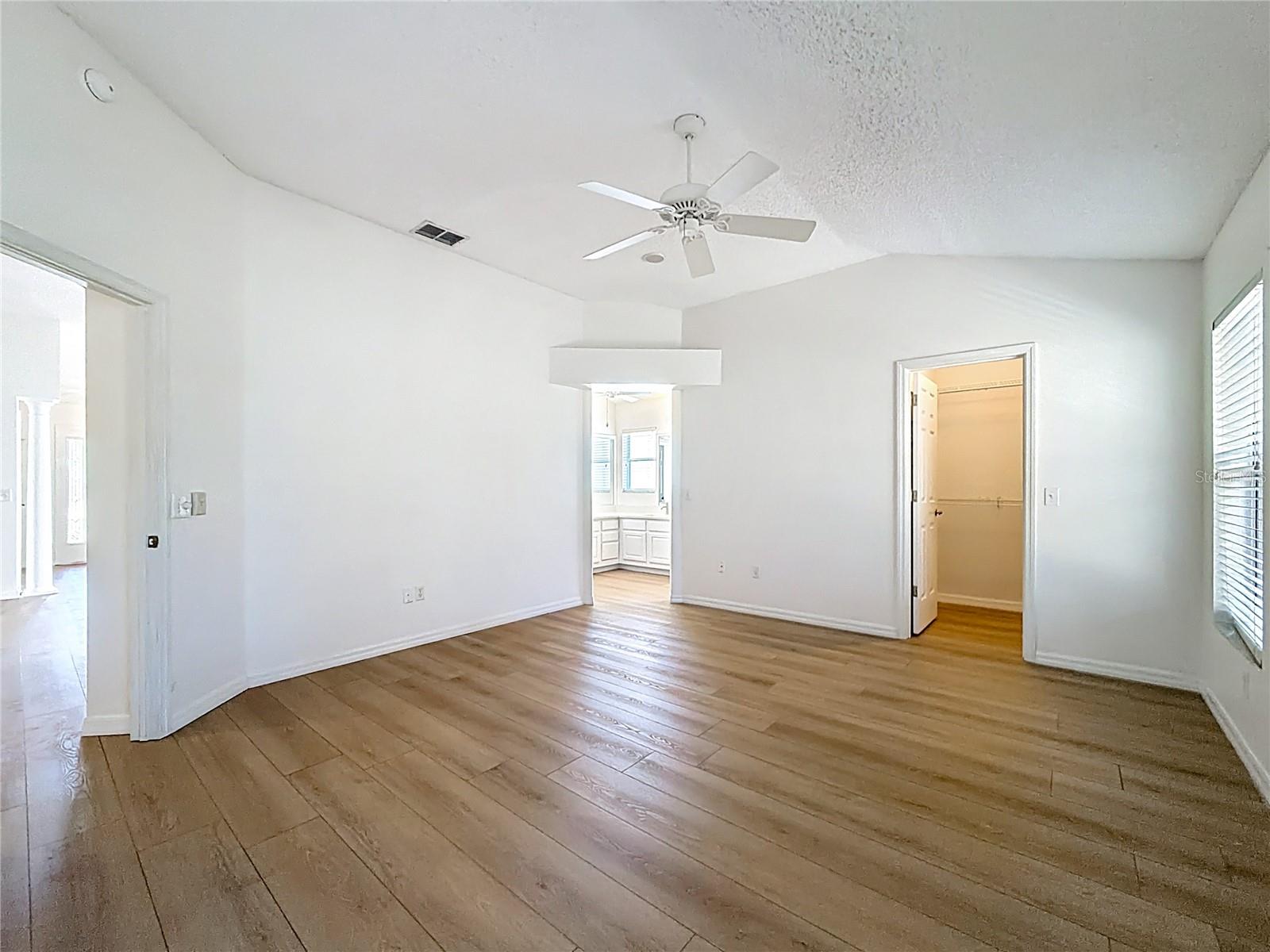 Image 18 of 36 For 1109 Saldivar Road