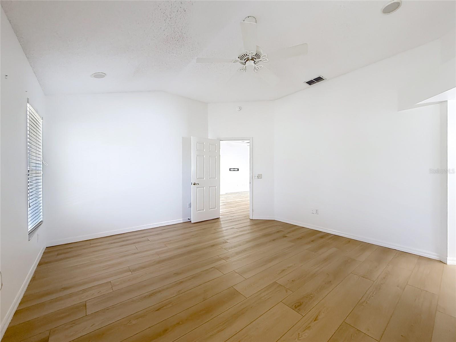 Image 19 of 36 For 1109 Saldivar Road