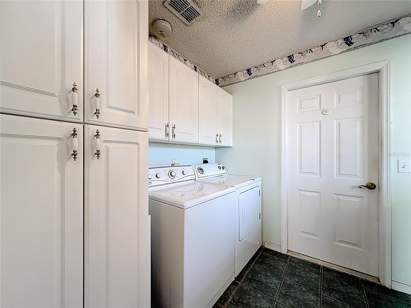 Image 29 of 36 For 1109 Saldivar Road