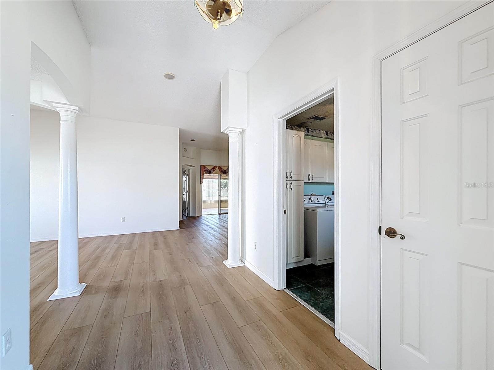 Image 5 of 36 For 1109 Saldivar Road