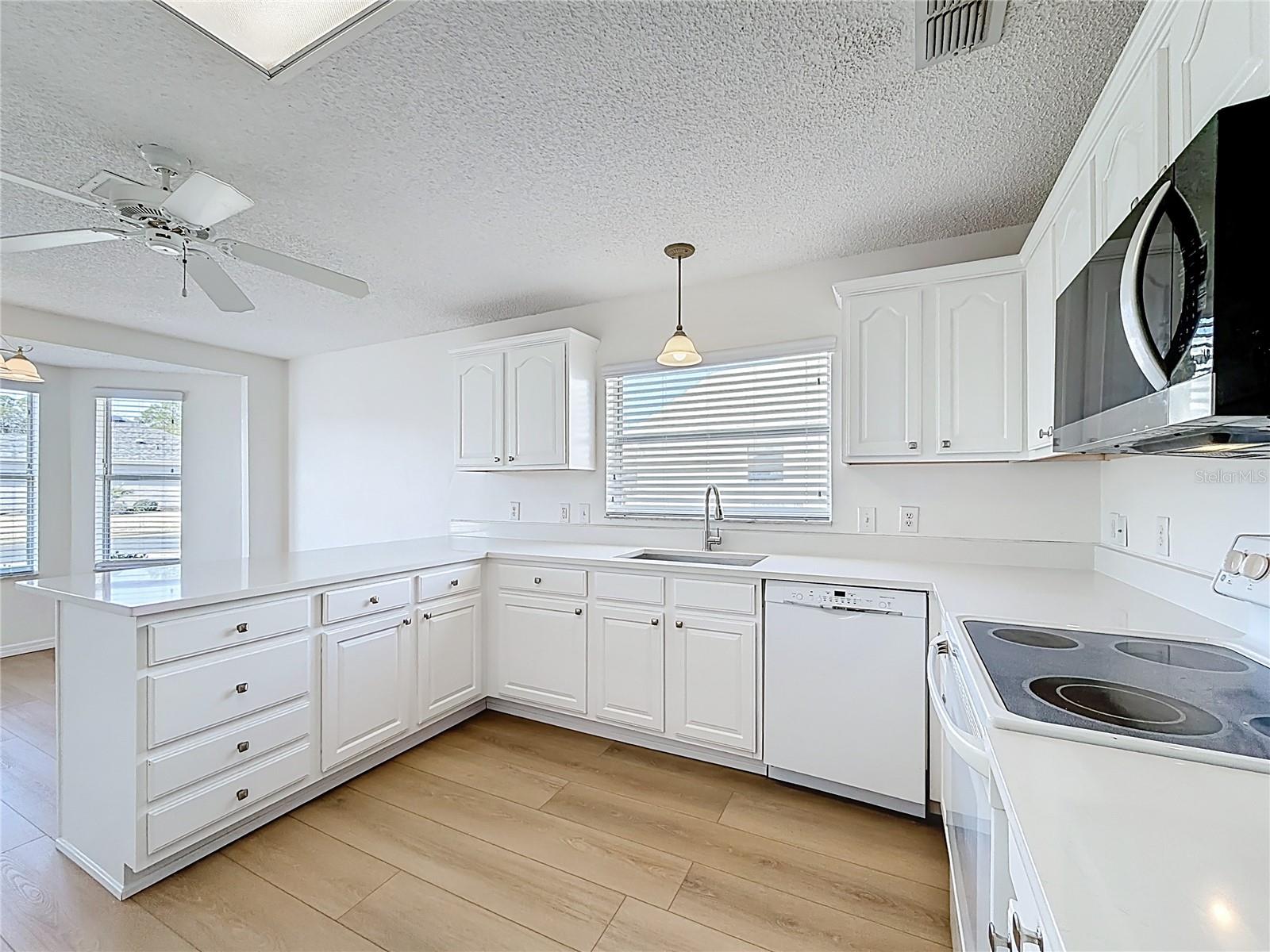 Image 7 of 36 For 1109 Saldivar Road