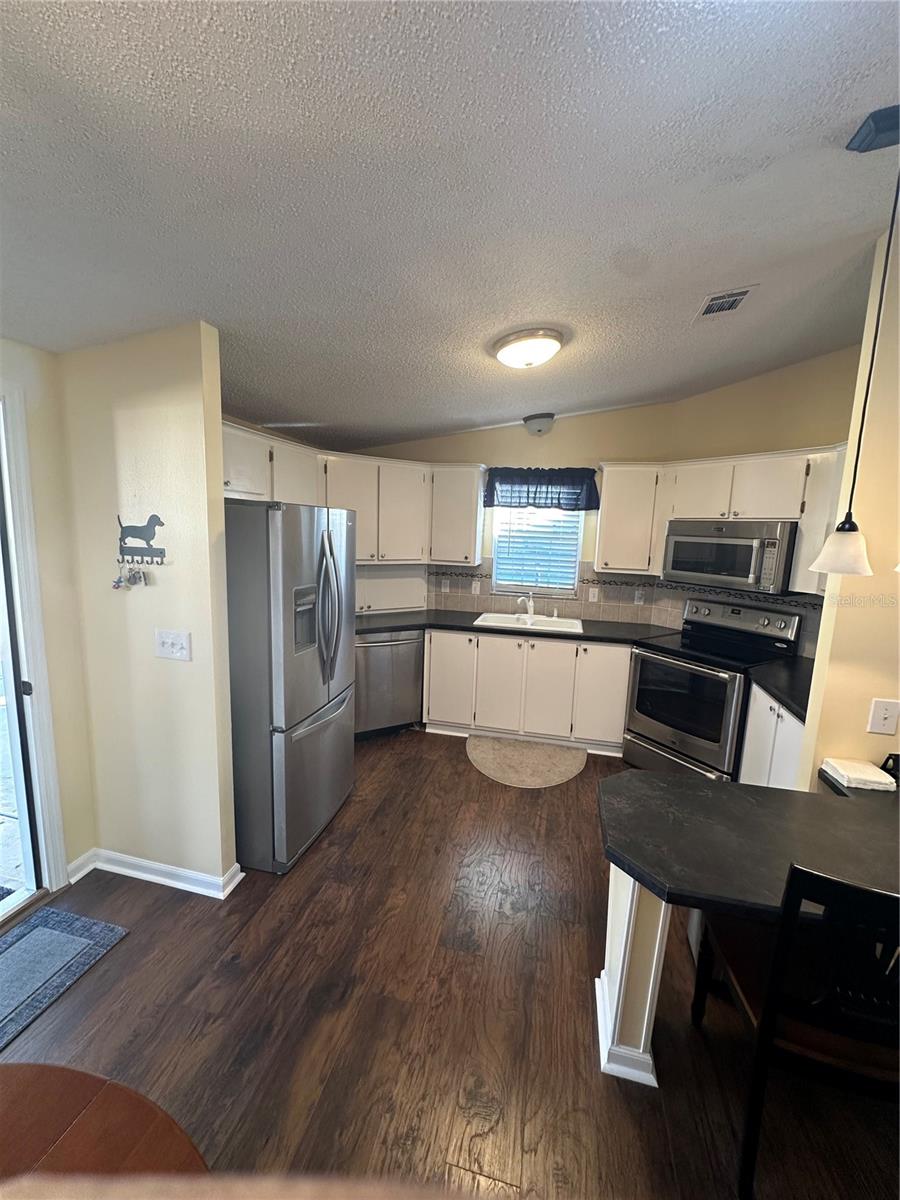 Image 3 of 19 For 721 Tangerine Drive