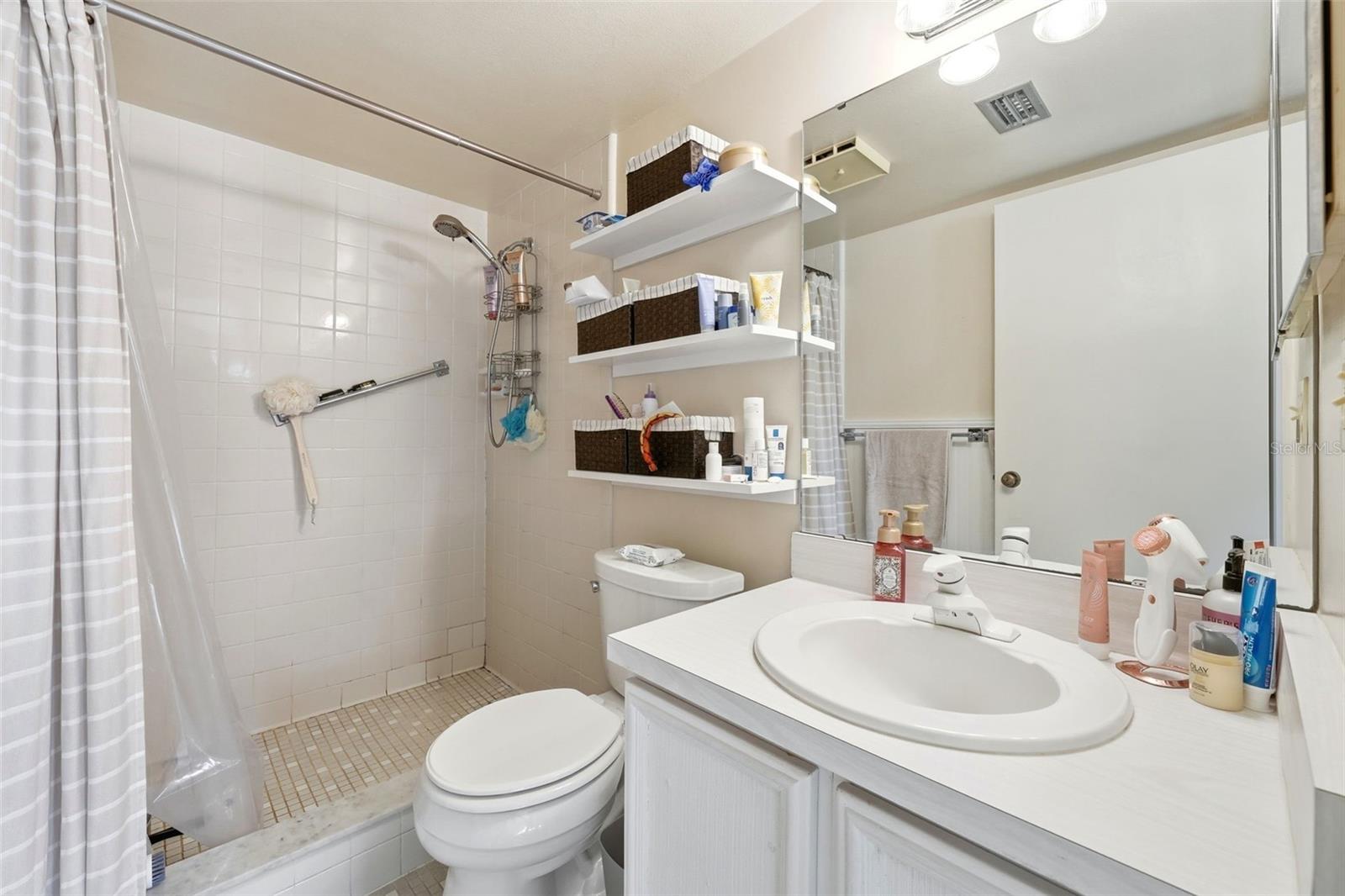 Image 22 of 45 For 110 Tremain Street 109