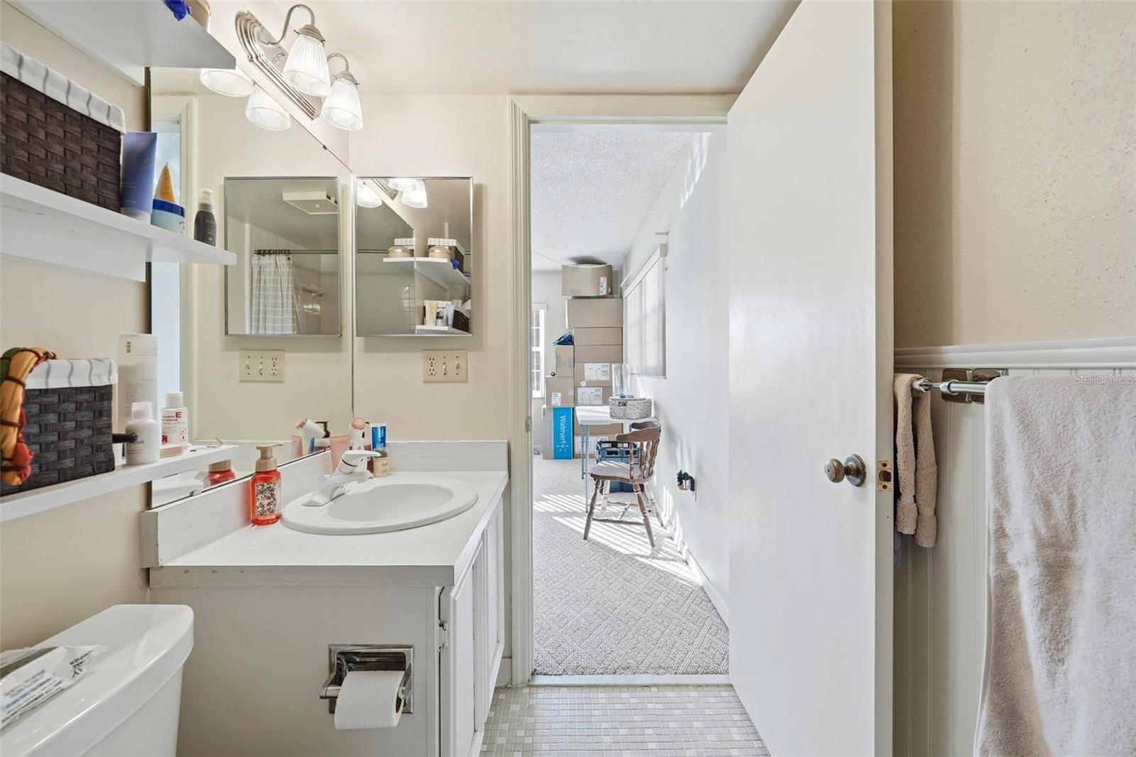 Image 23 of 45 For 110 Tremain Street 109