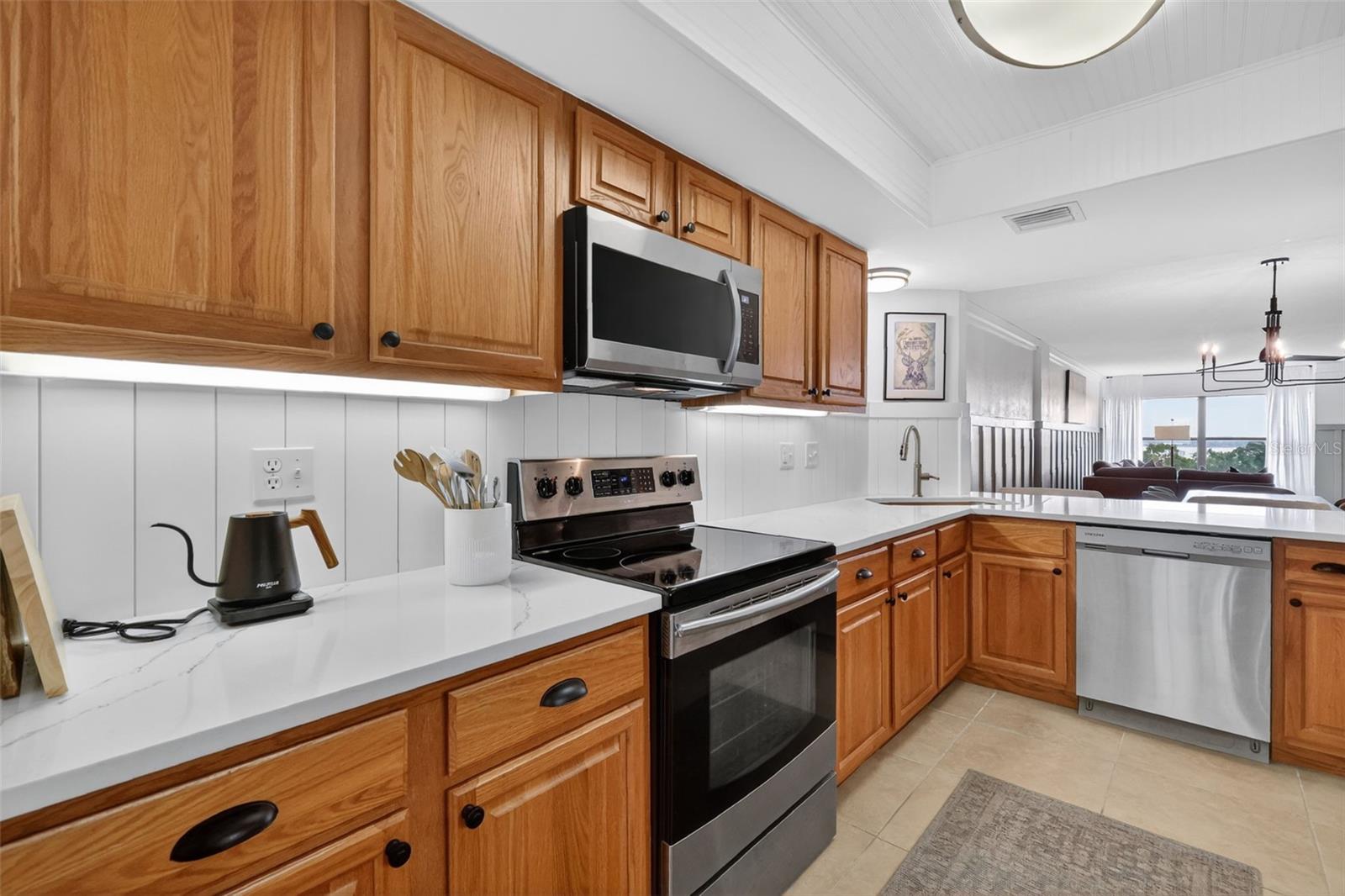 Image 10 of 36 For 501 Old Us Highway 441  105