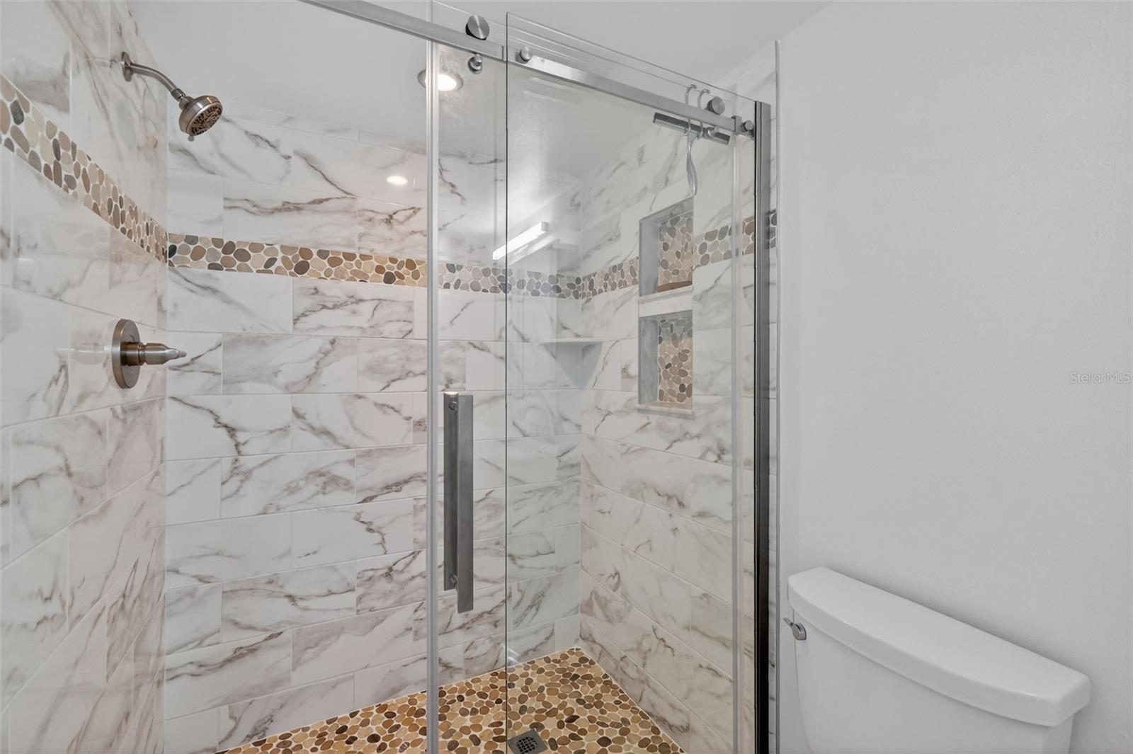 Image 22 of 36 For 501 Old Us Highway 441  105