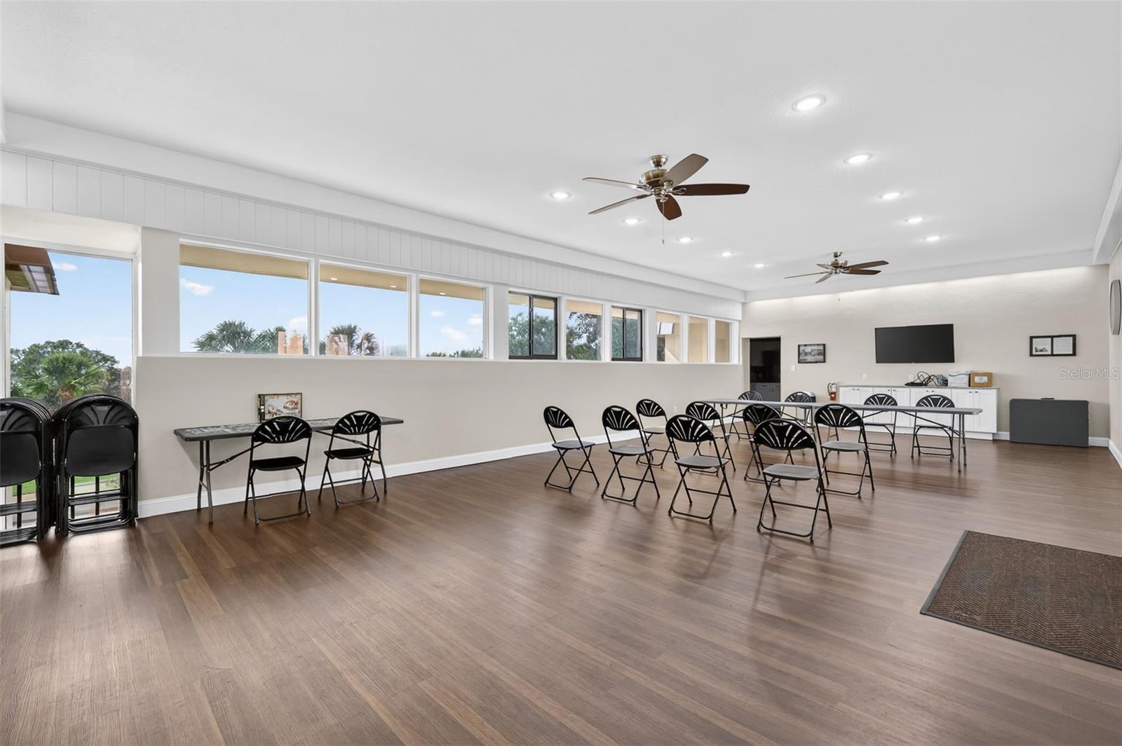 Image 30 of 36 For 501 Old Us Highway 441  105