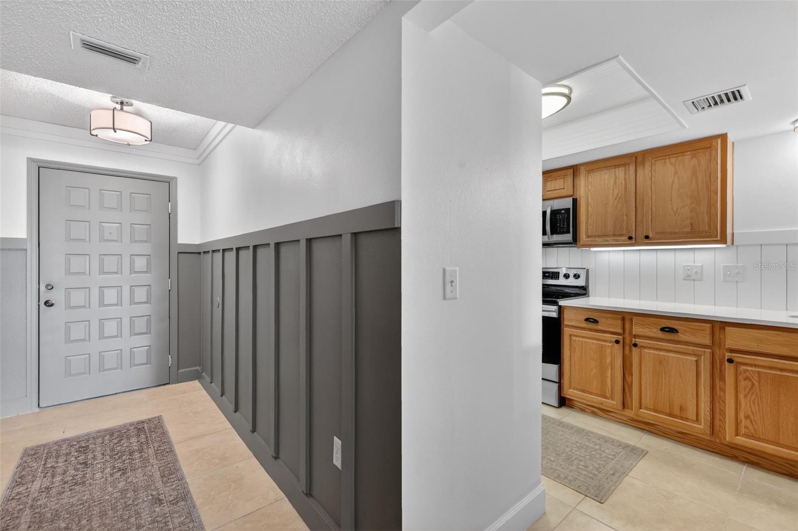 Image 6 of 36 For 501 Old Us Highway 441  105