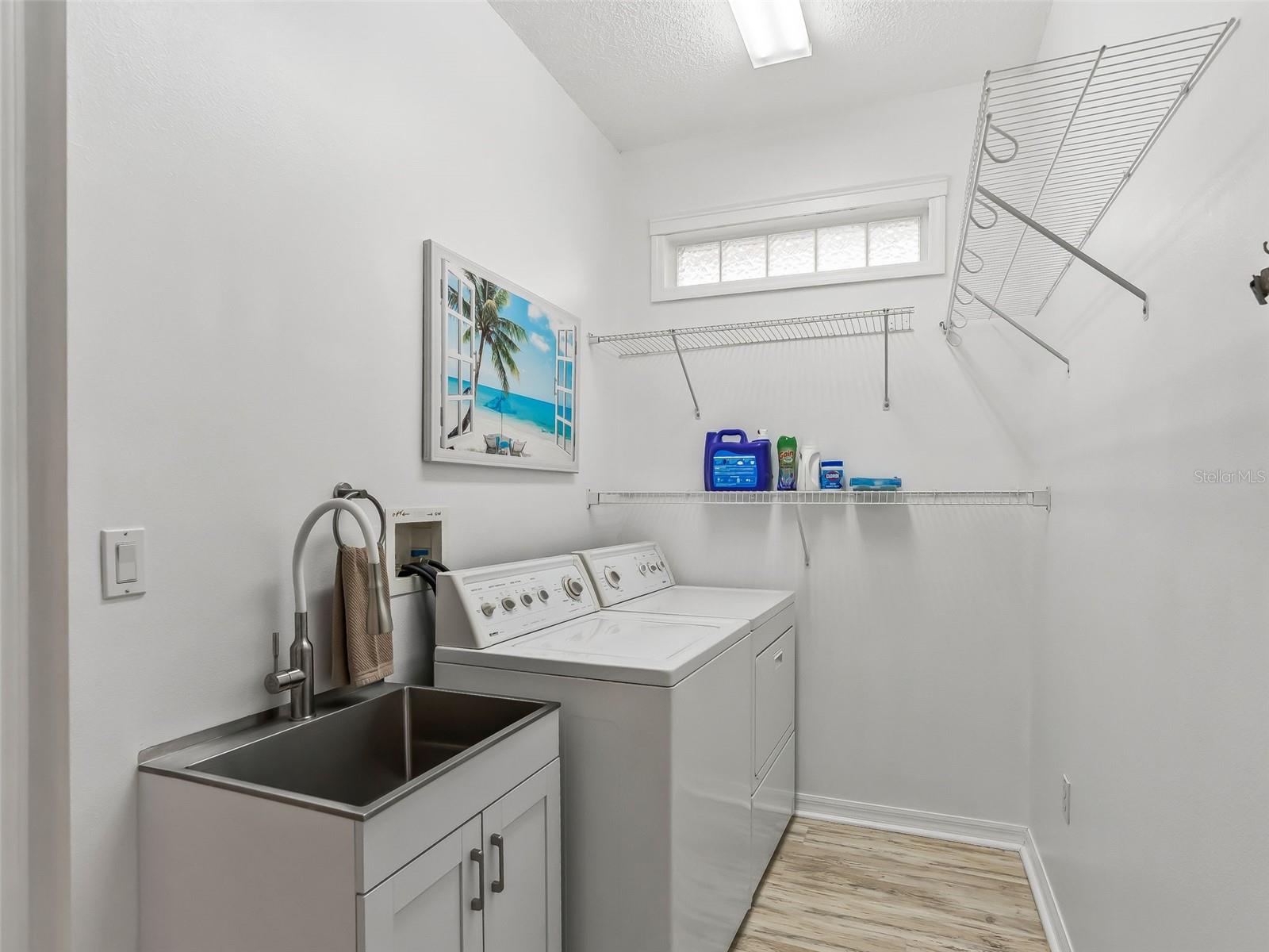 Image 33 of 57 For 32752 Timberwood Drive